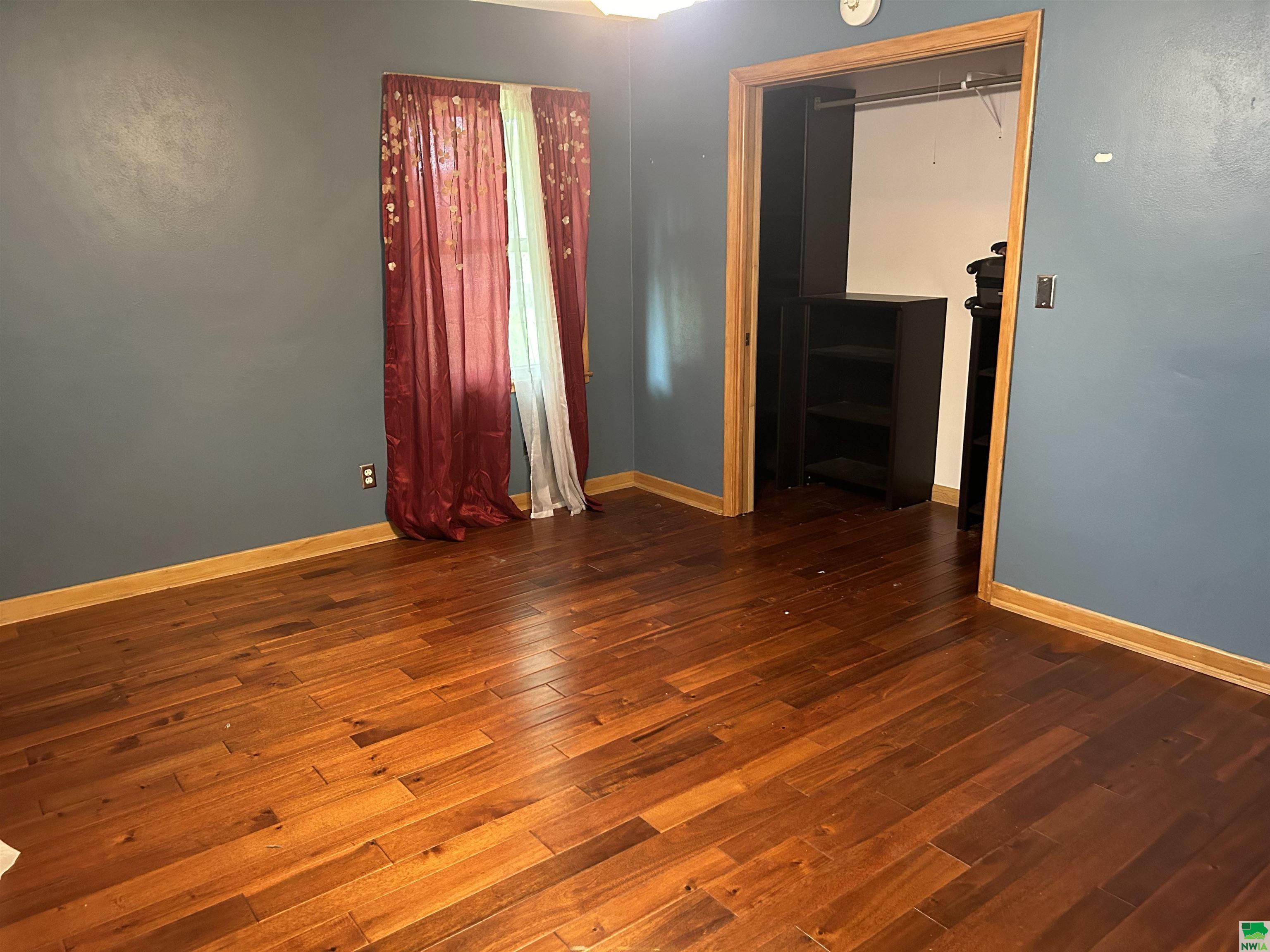 MLS #825699