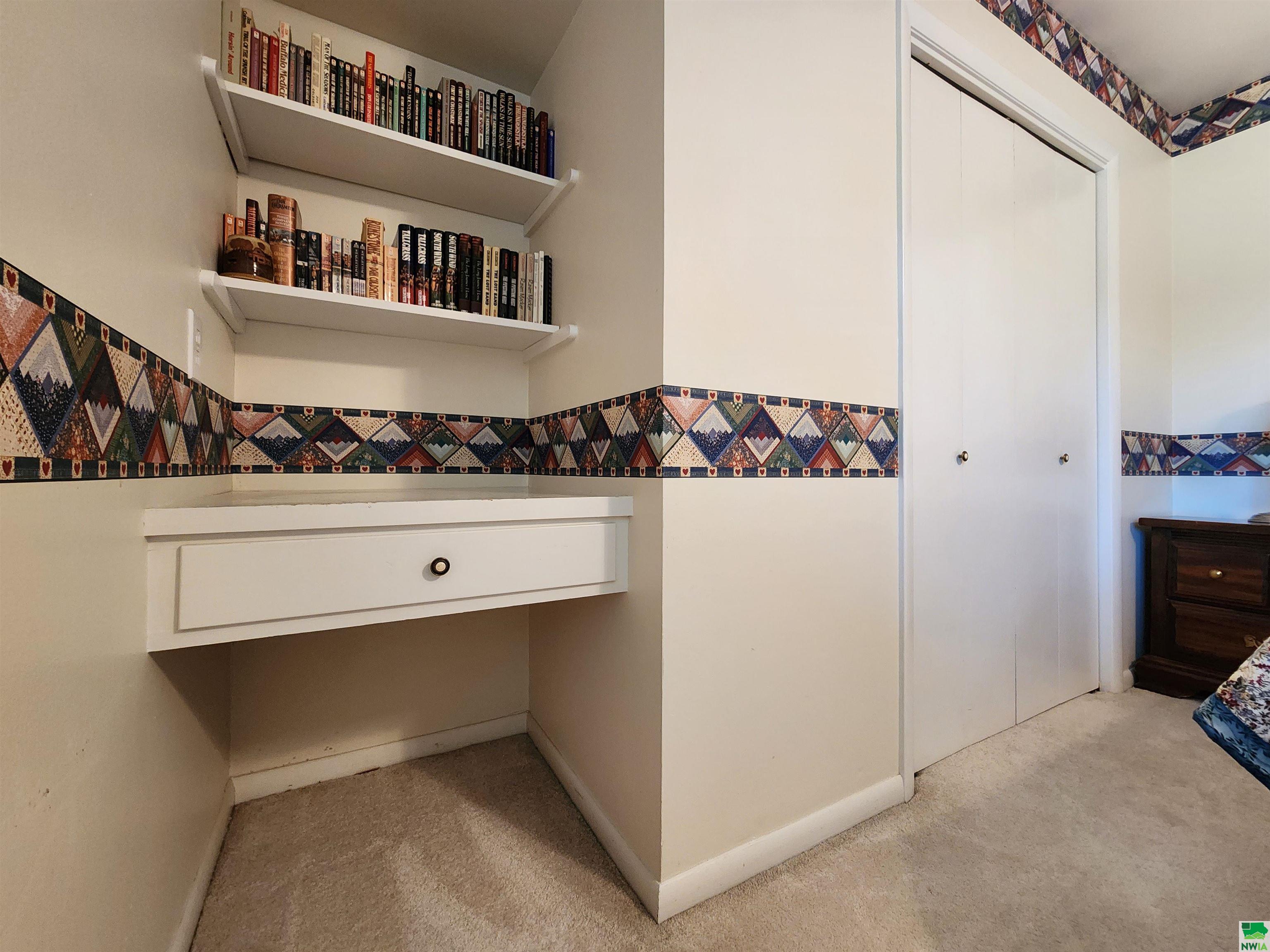 MLS #825702