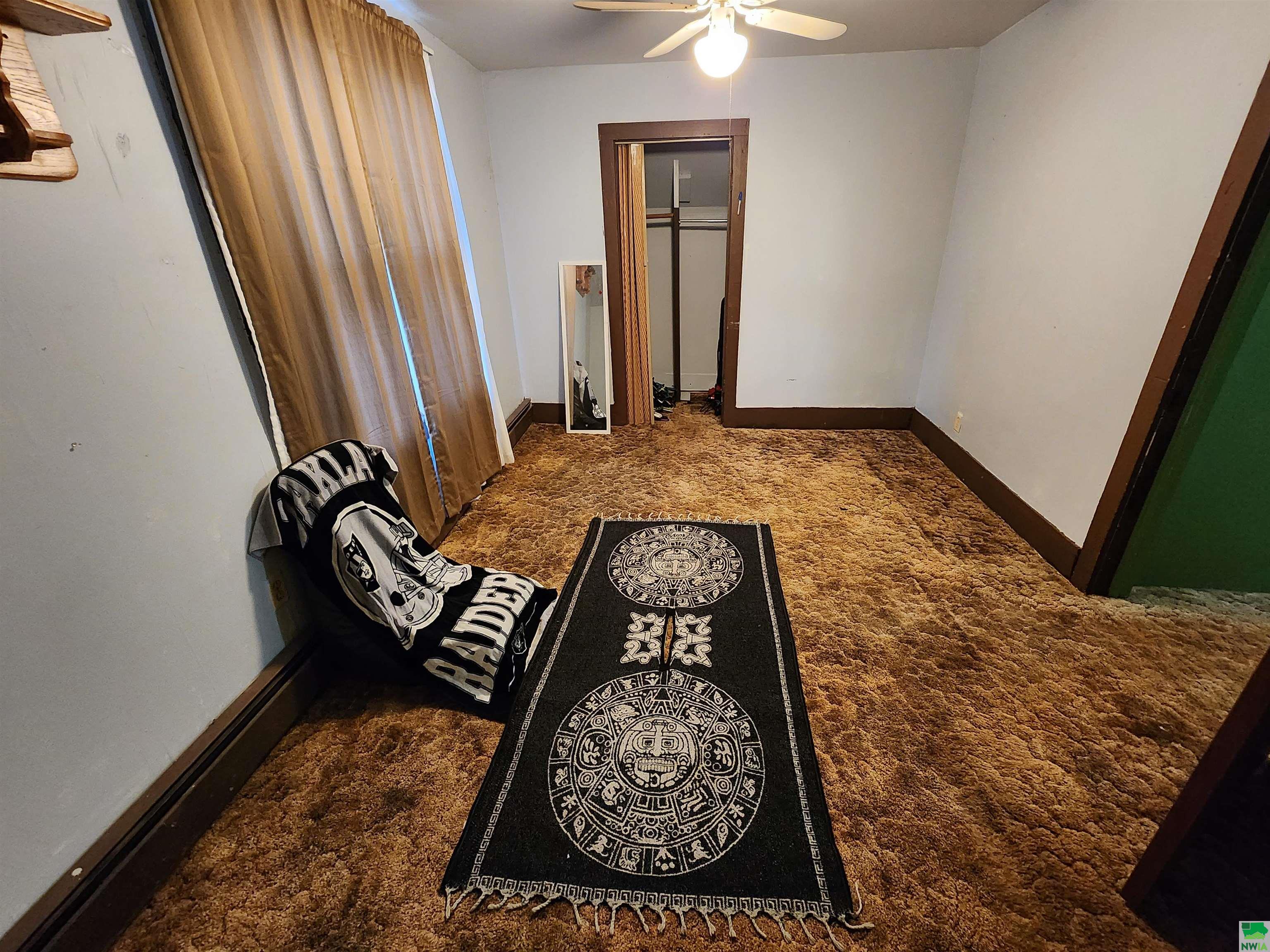 MLS #825707
