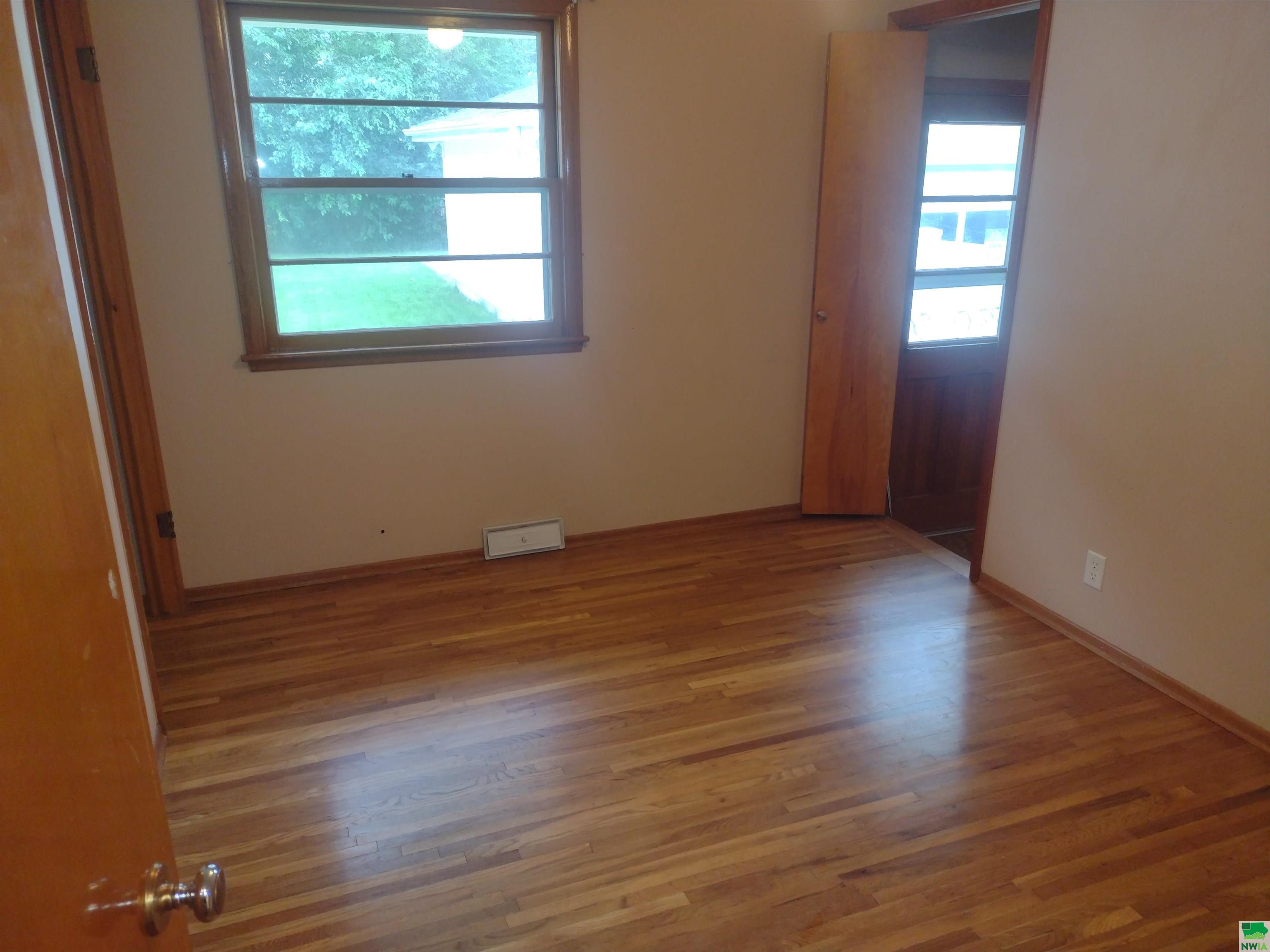 MLS #825708