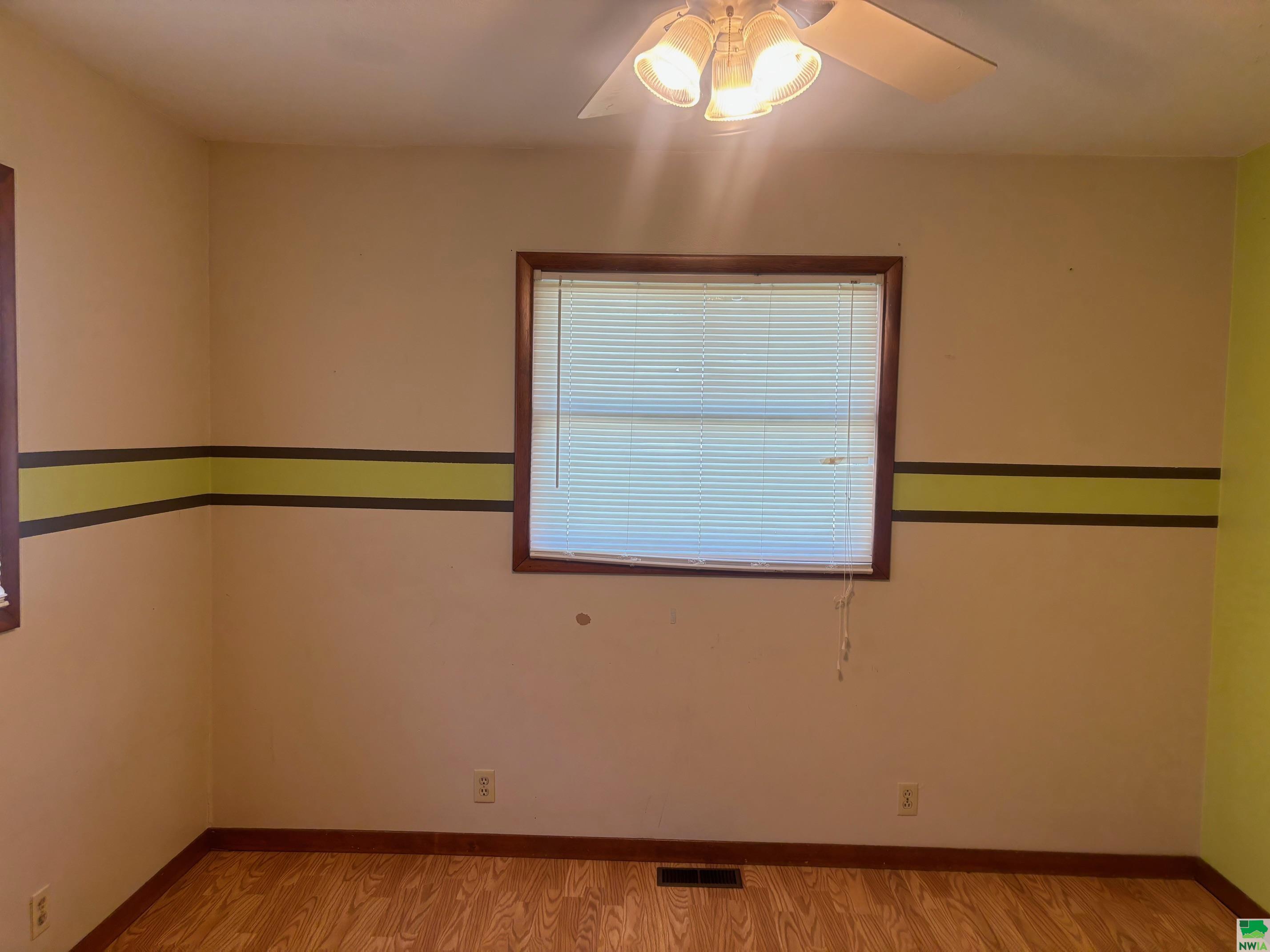 MLS #825709