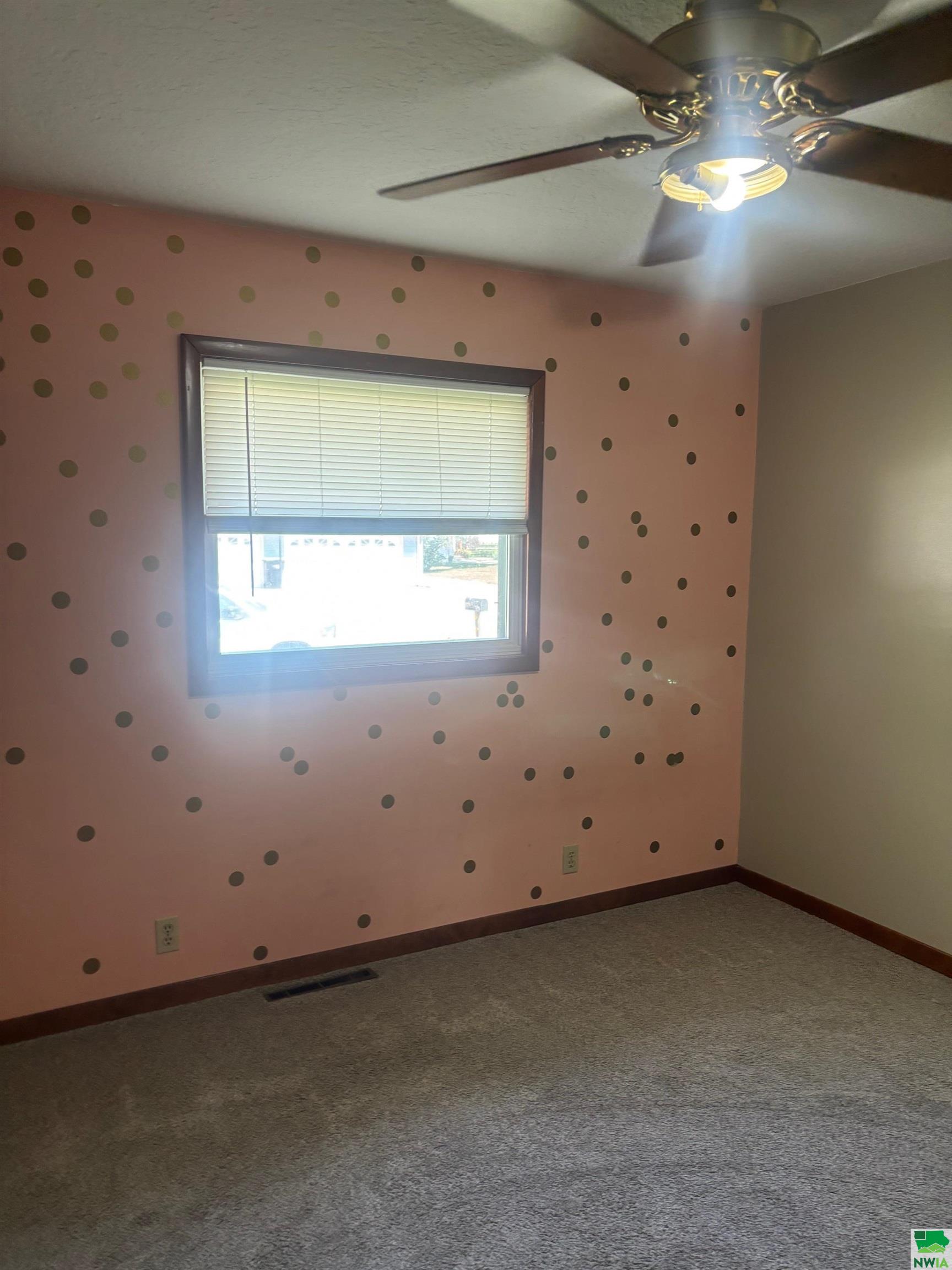 MLS #825709