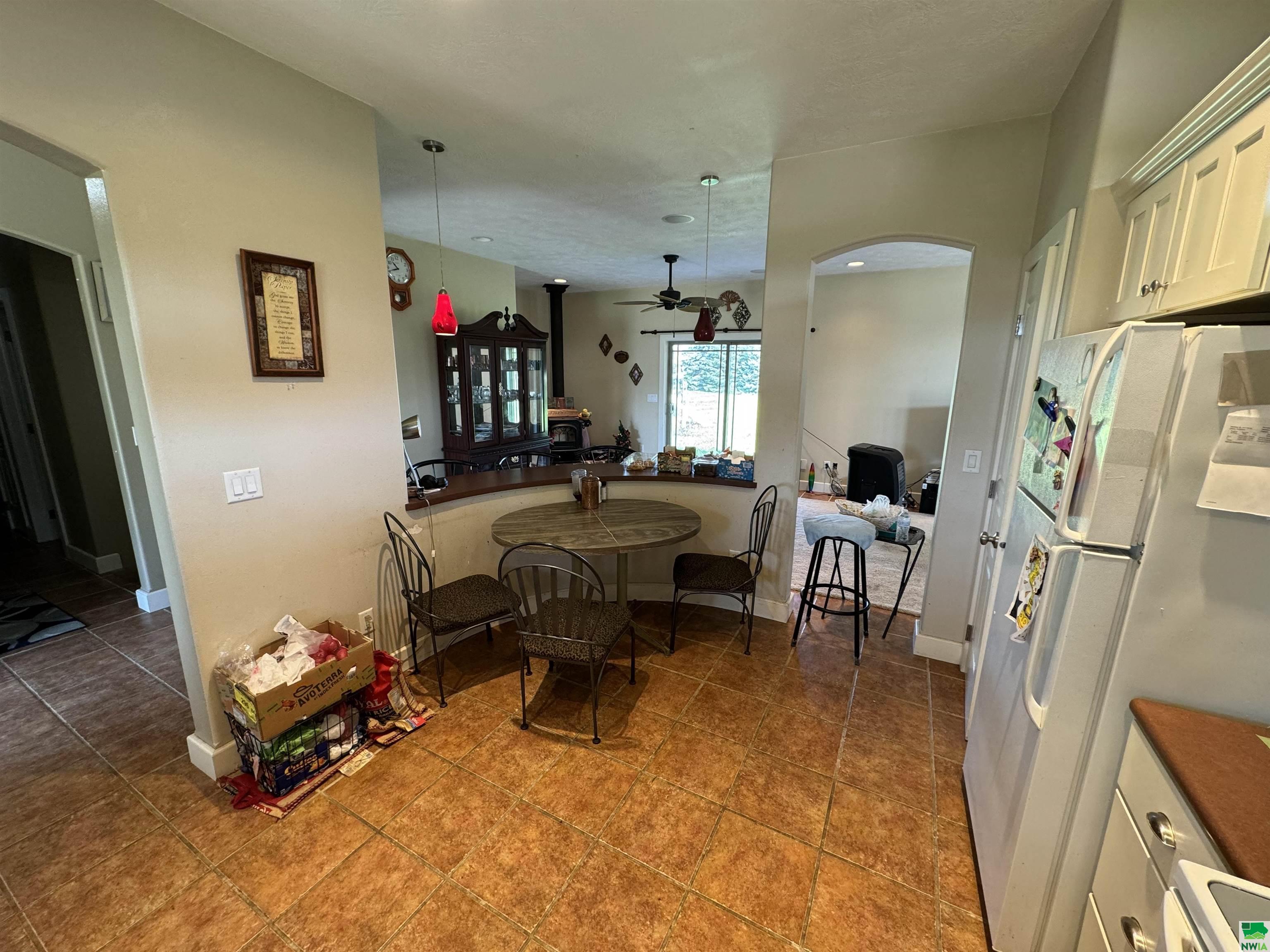 MLS #825710