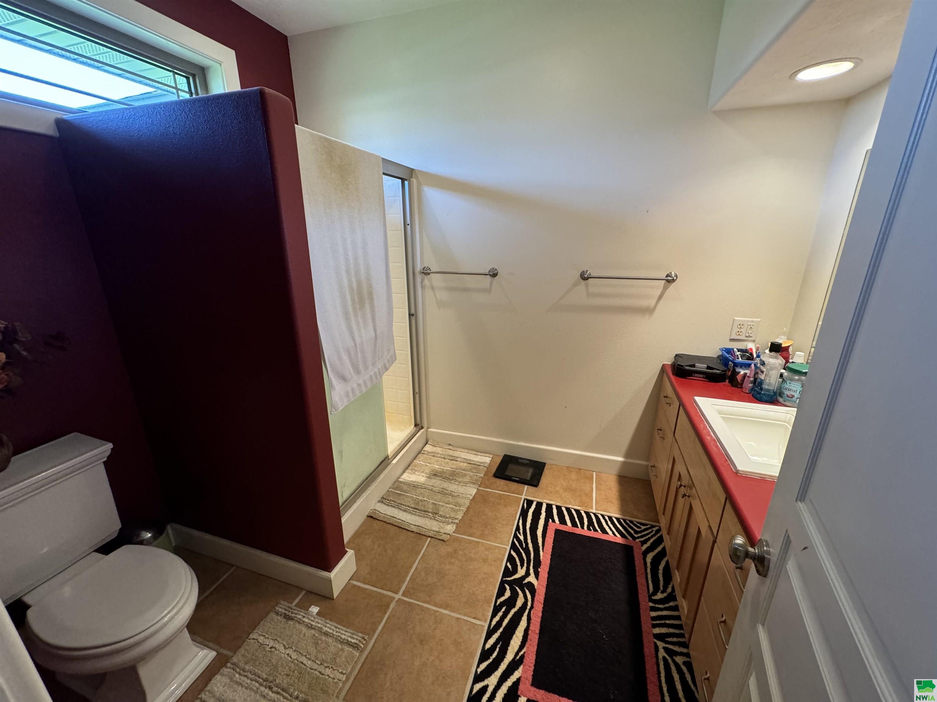 MLS #825710
