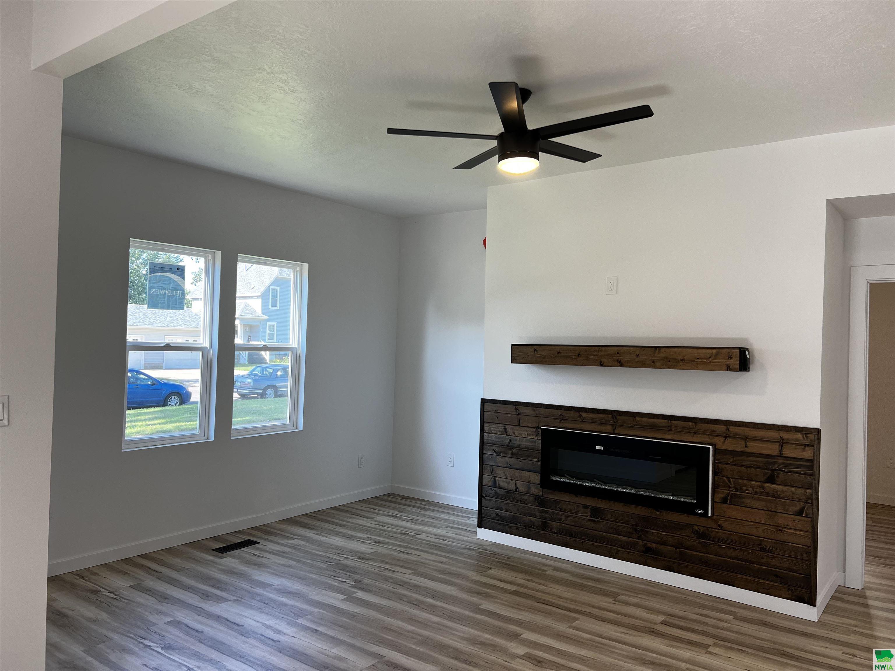 MLS #825724