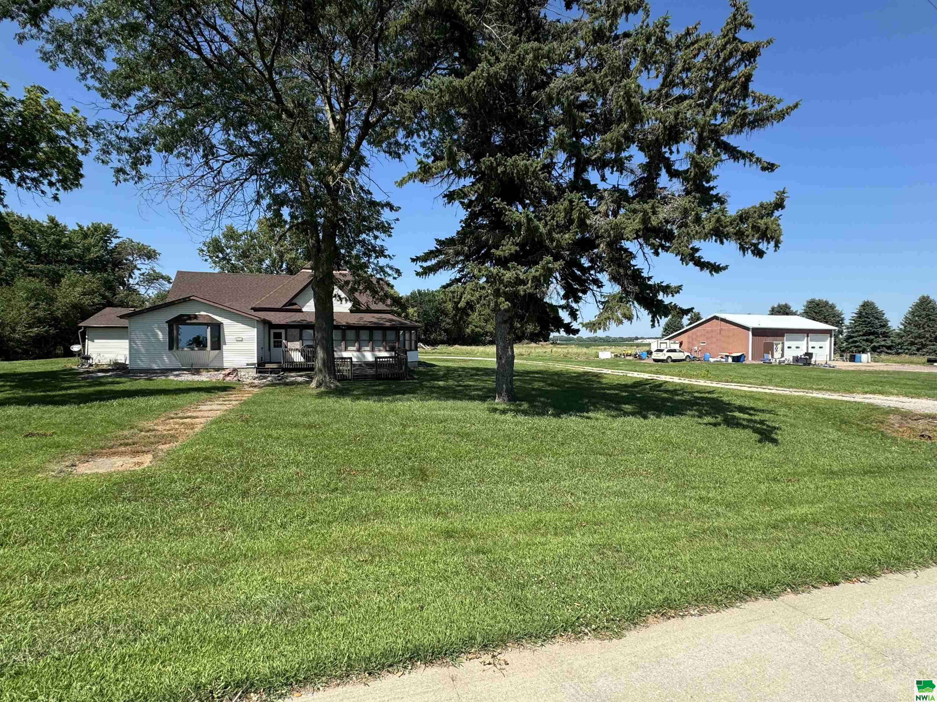 2361 18th St SW, LeMars, IA 51031 