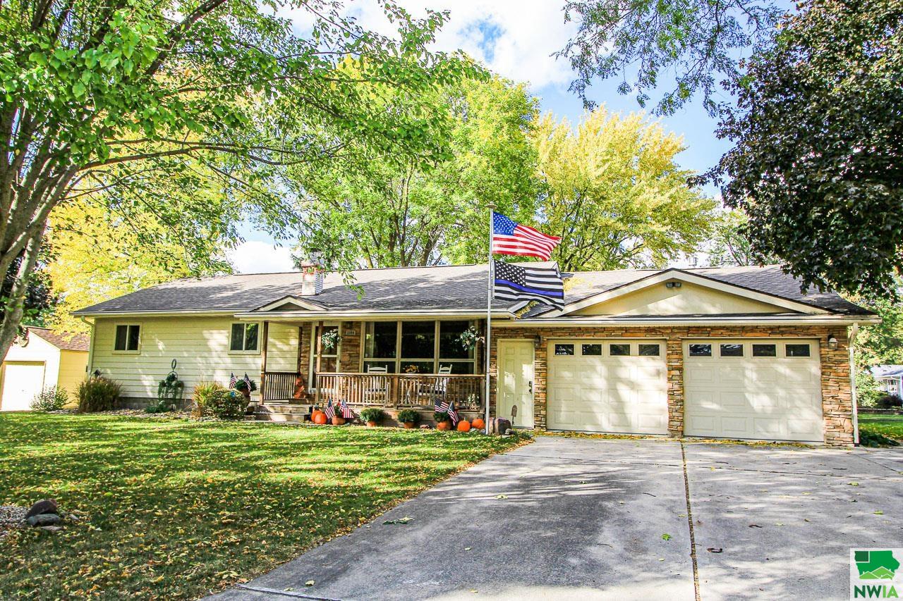 1106 2nd Ave. NW, Pocahontas, IA 50574 