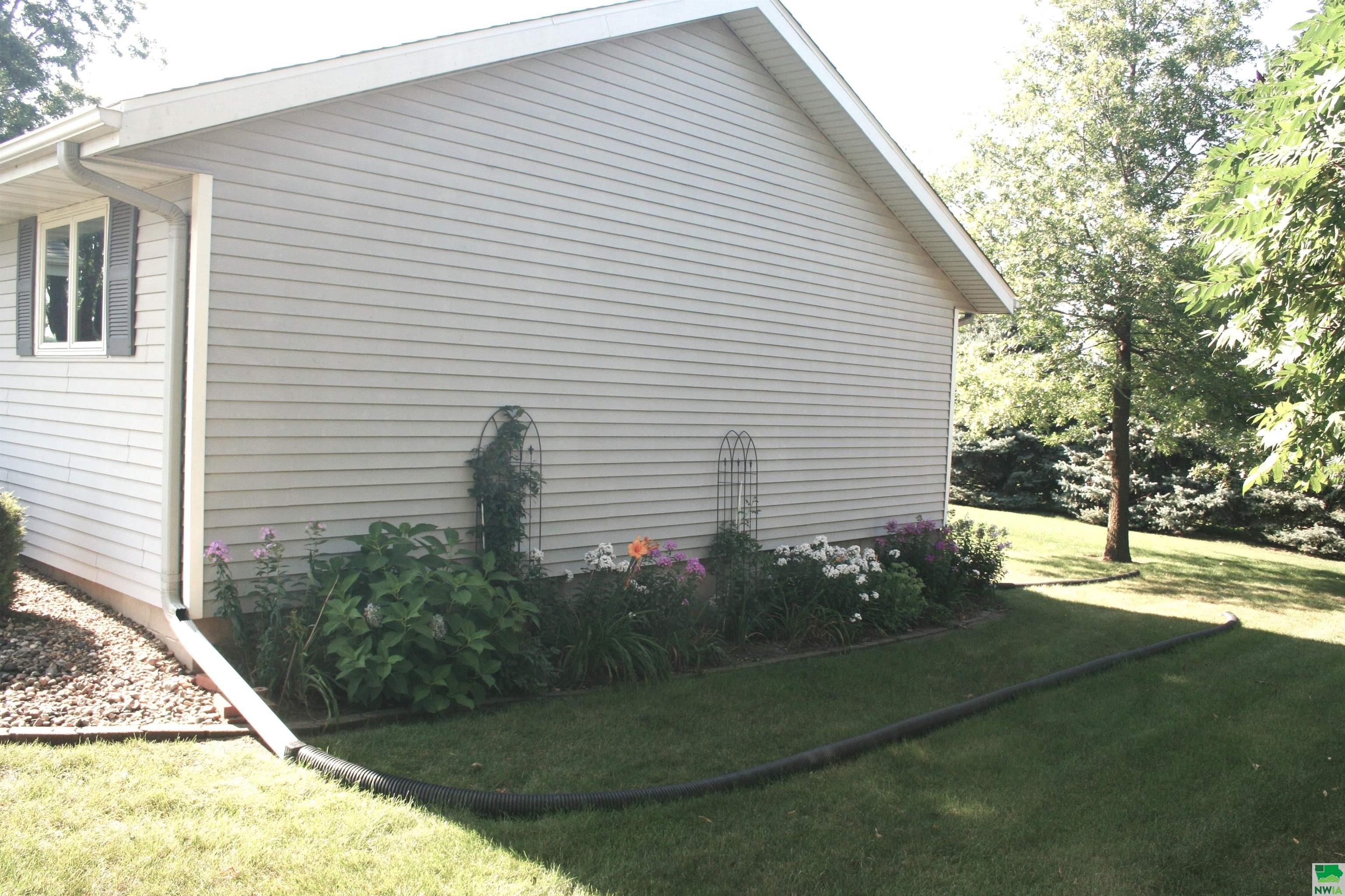 MLS #825750