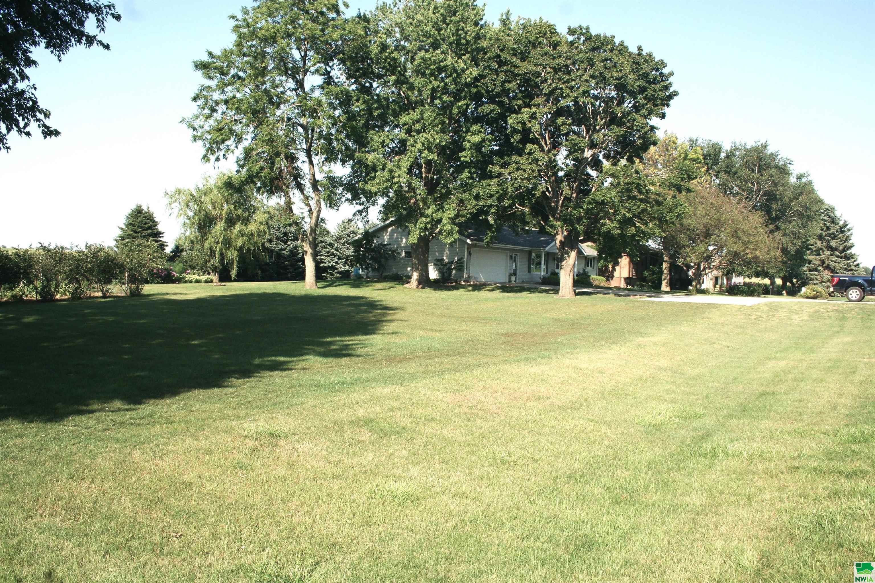 MLS #825750