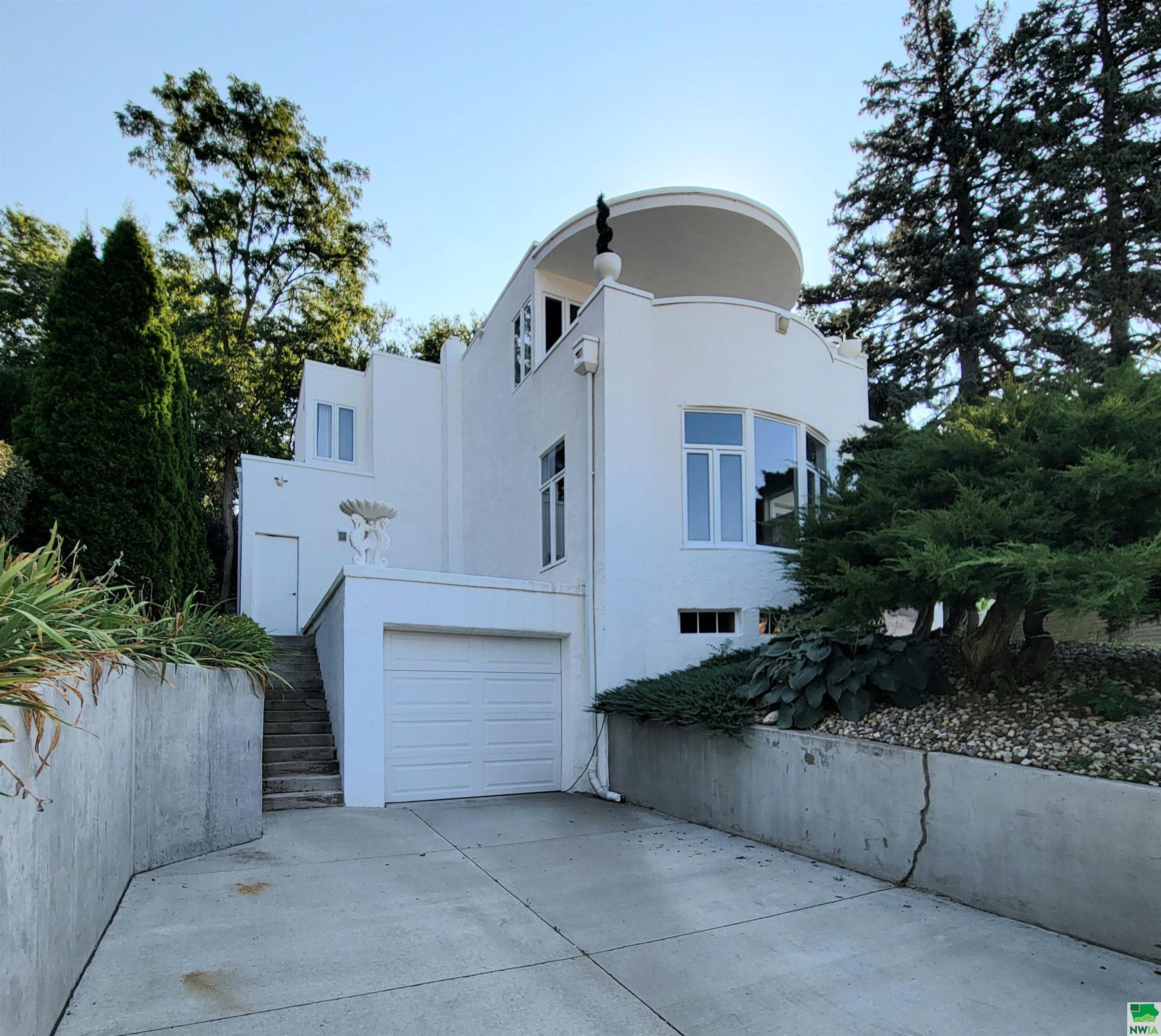 MLS #825755