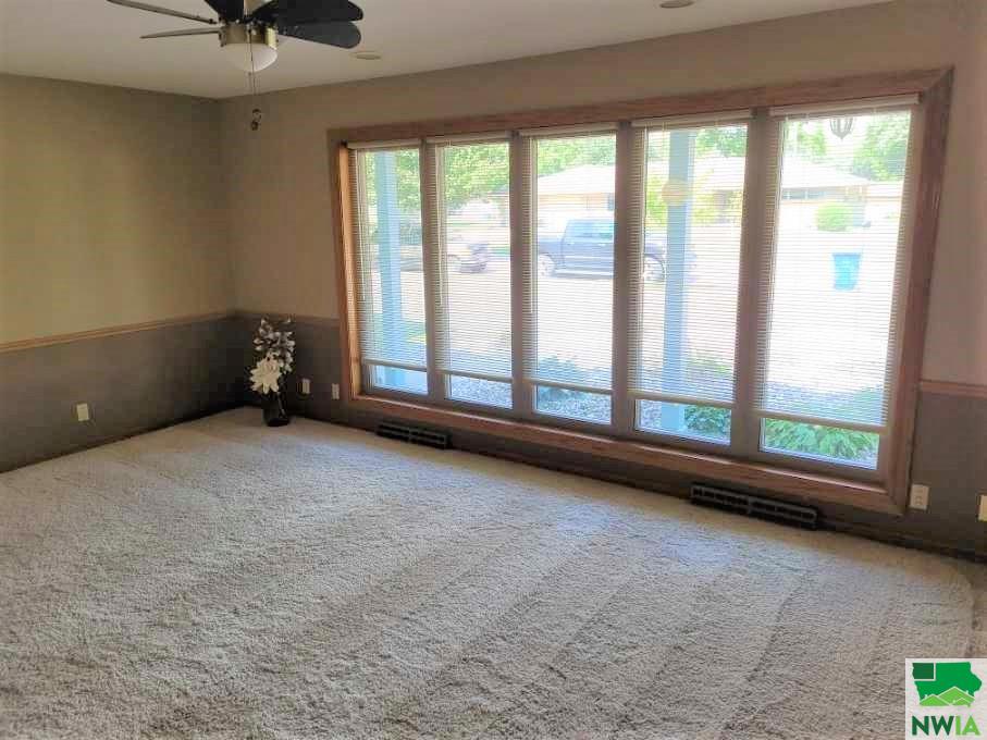 MLS #825759