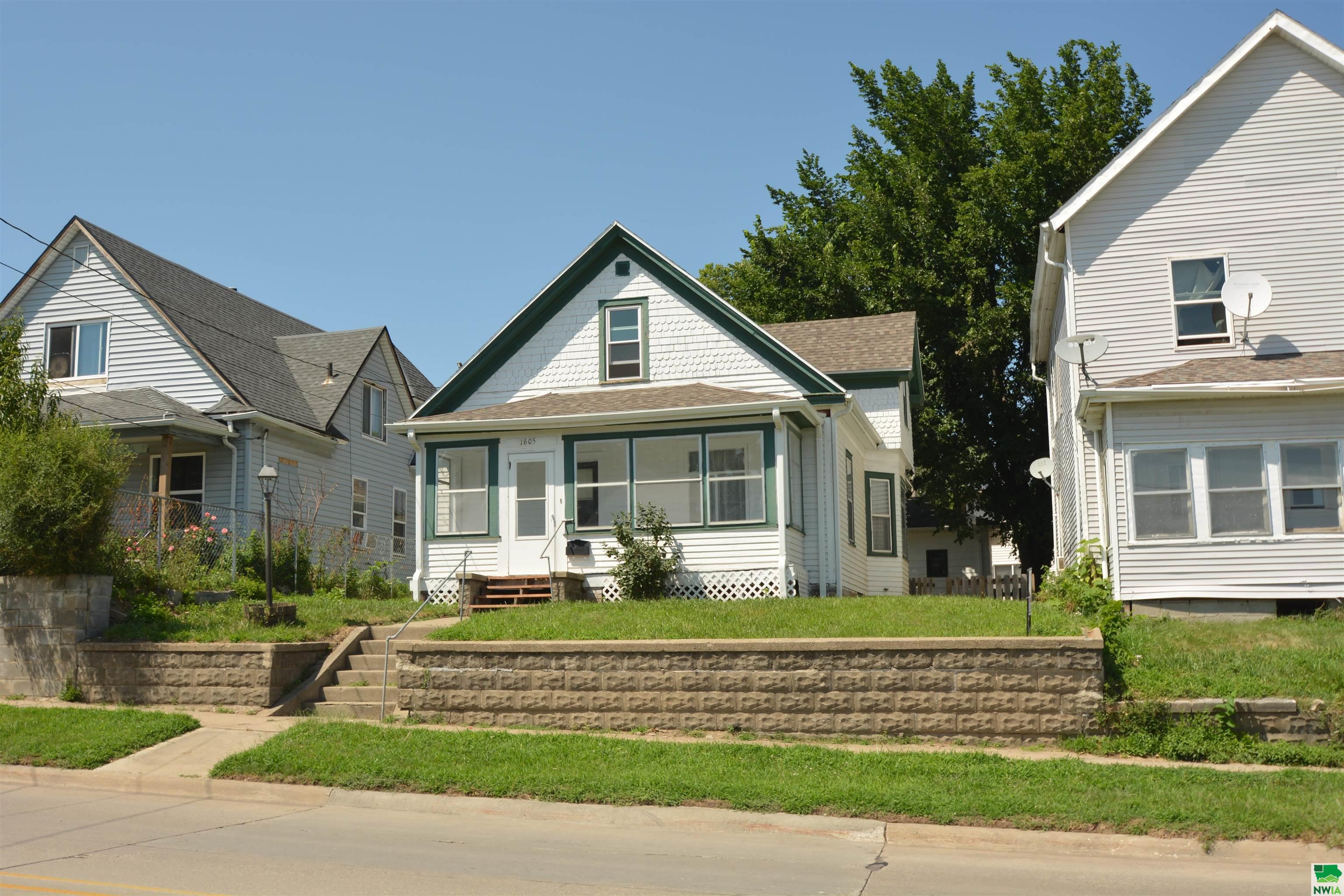 MLS #825771