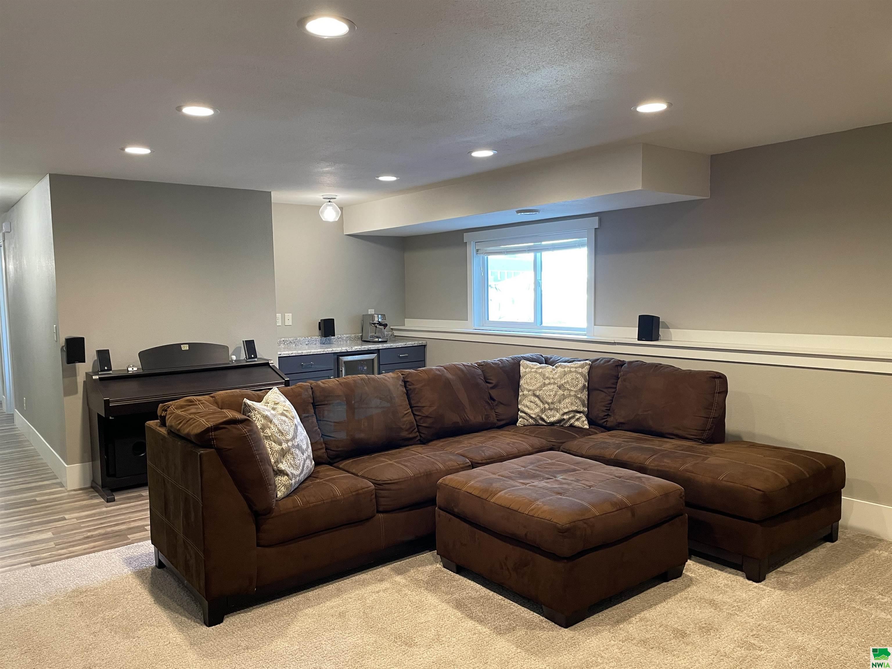 MLS #825774