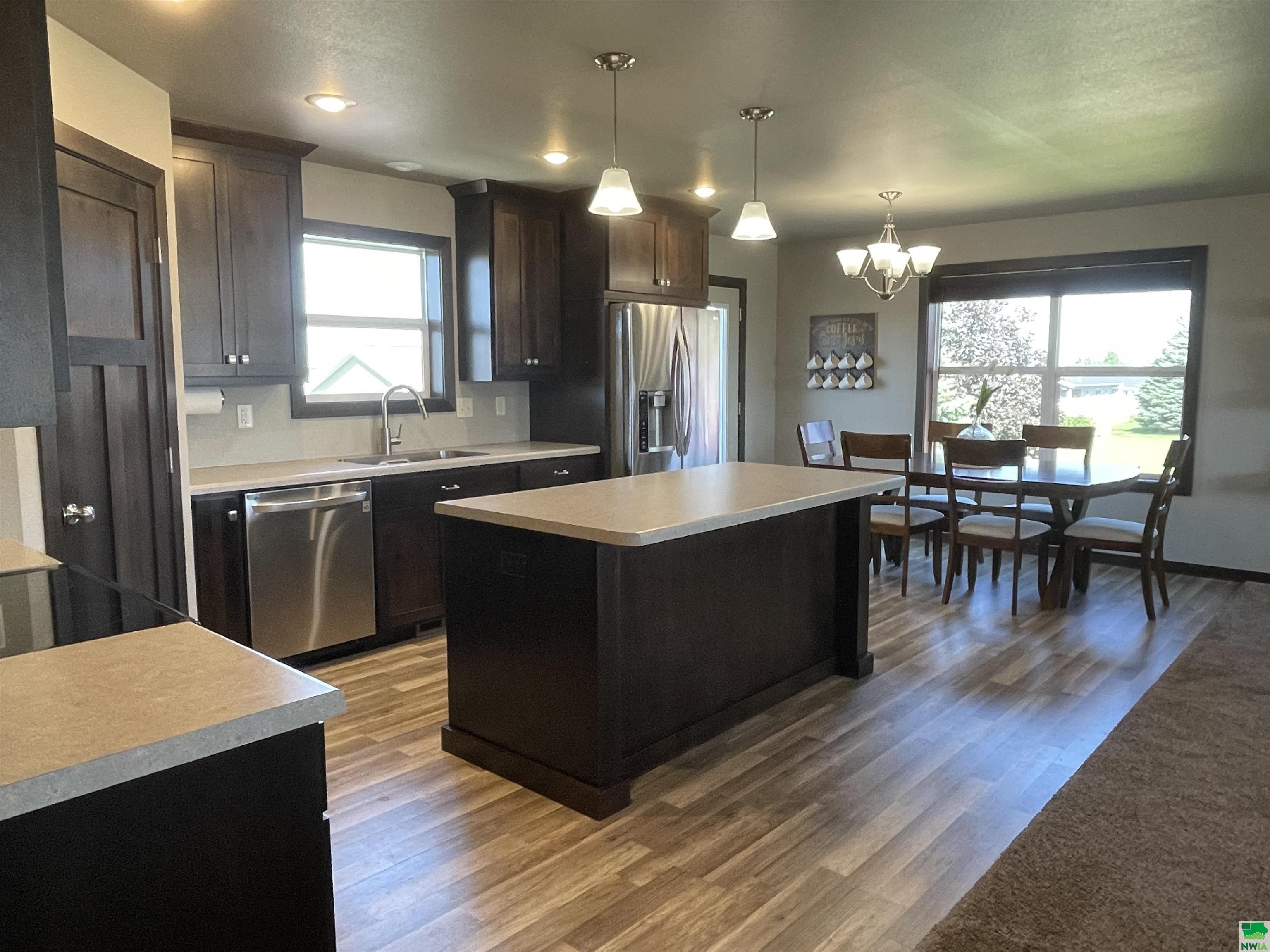 MLS #825774