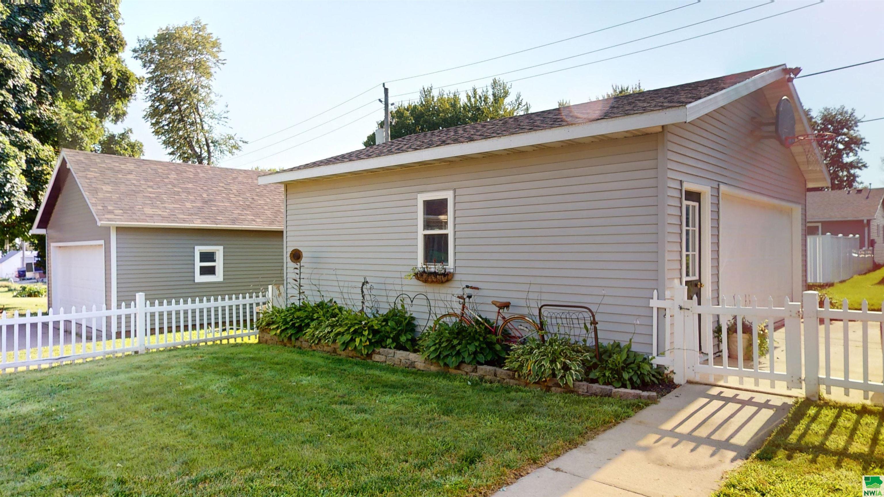 MLS #825800