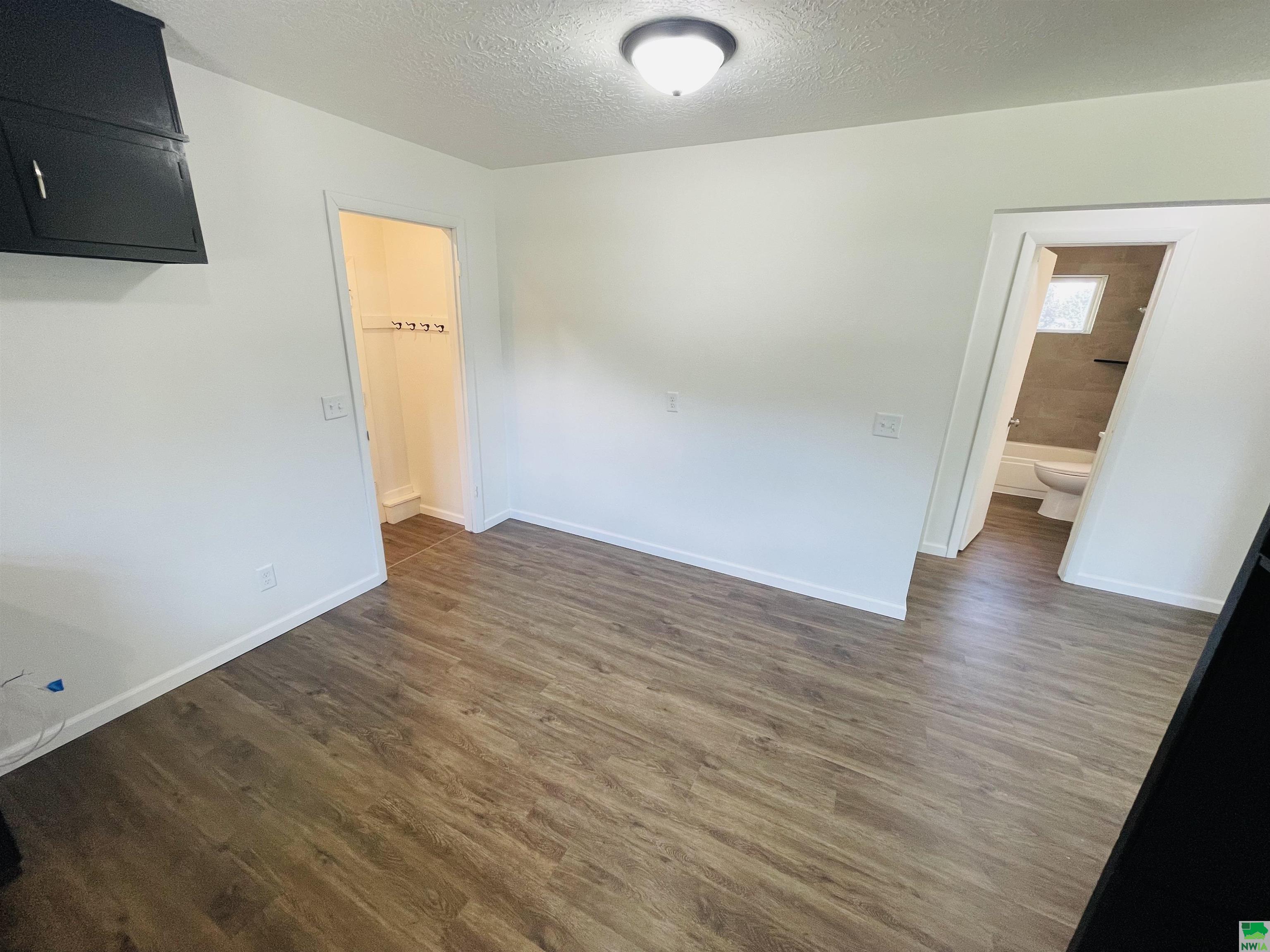 MLS #825812