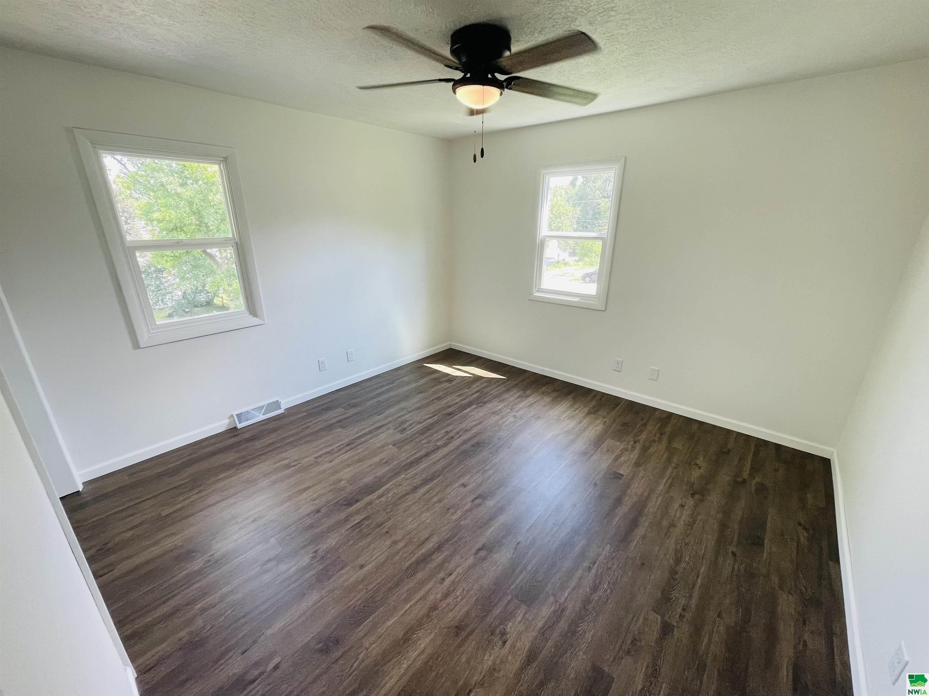 MLS #825812