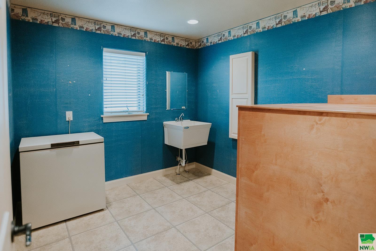 MLS #825827