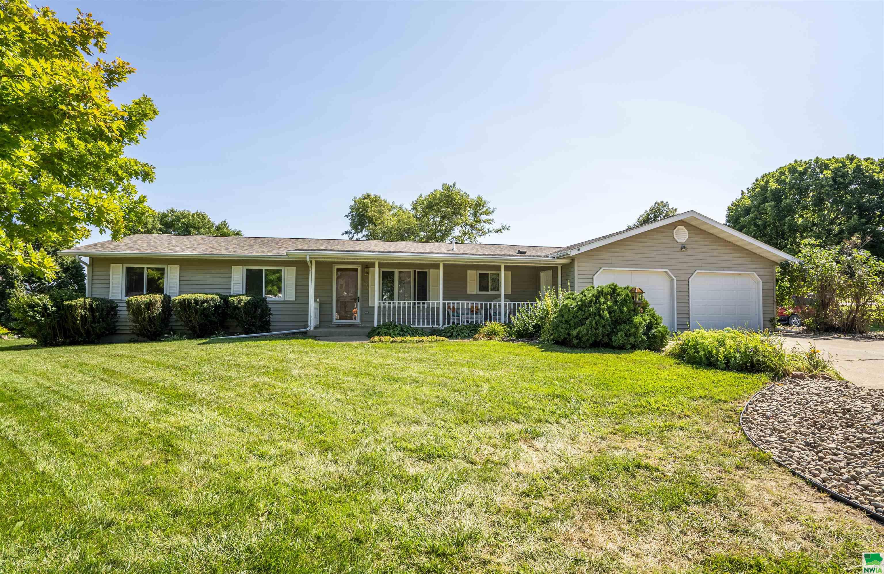 518 Webster St, Merrill, IA 51038 