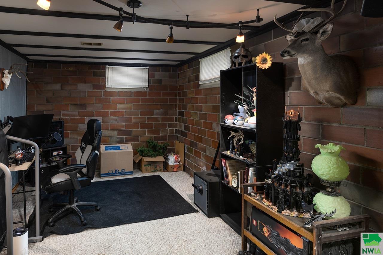 MLS #825839