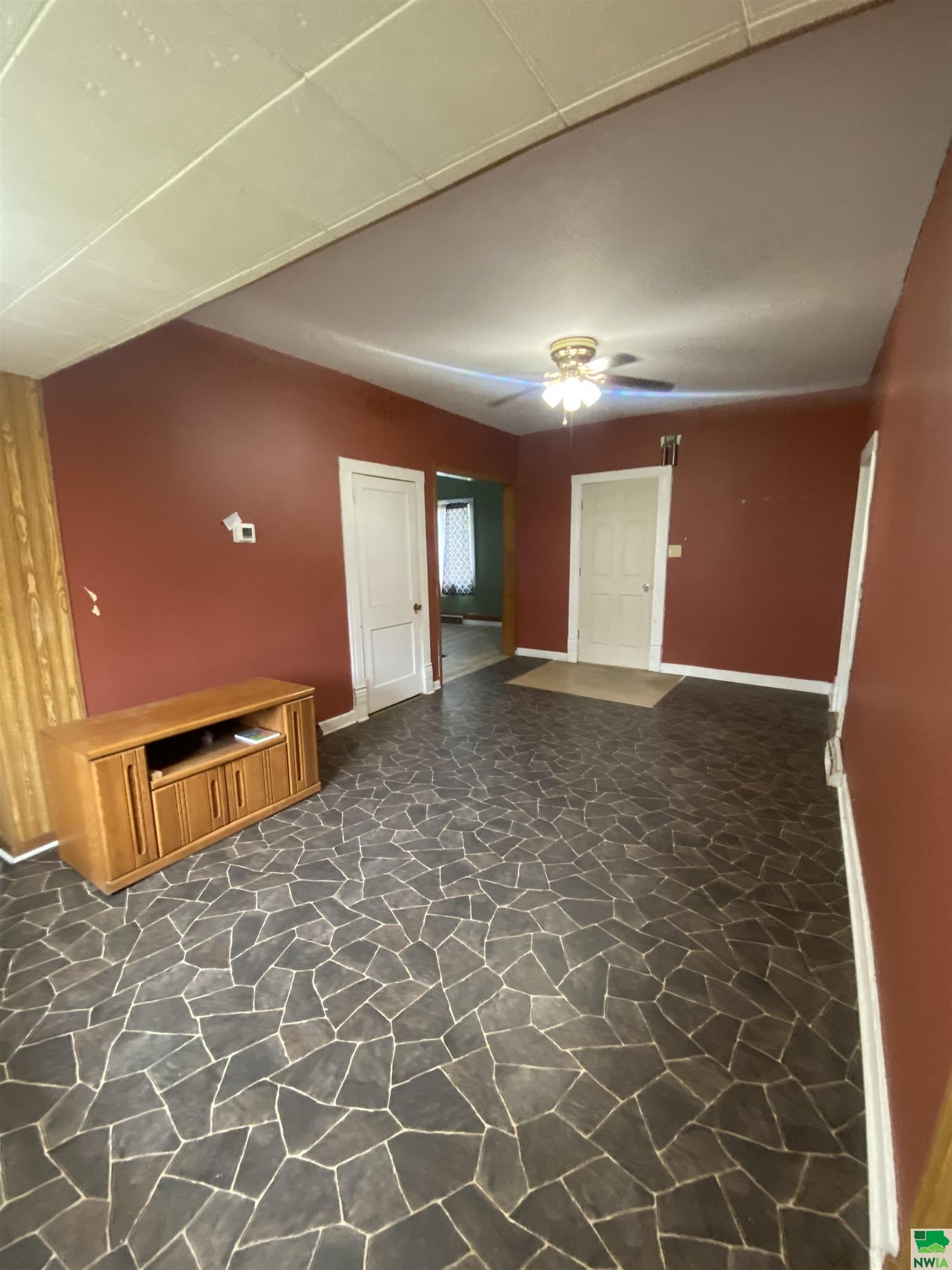 MLS #825849