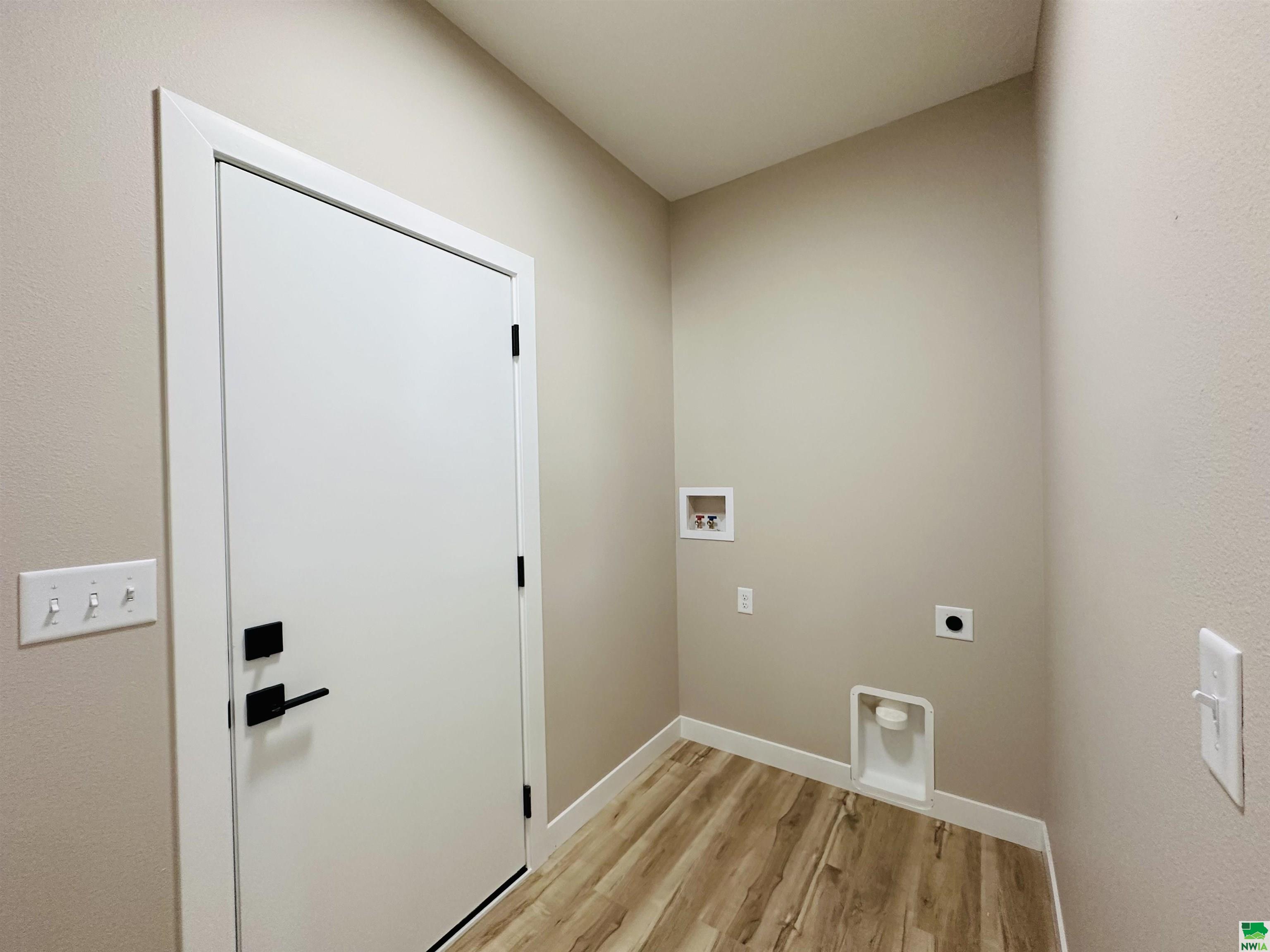MLS #825851