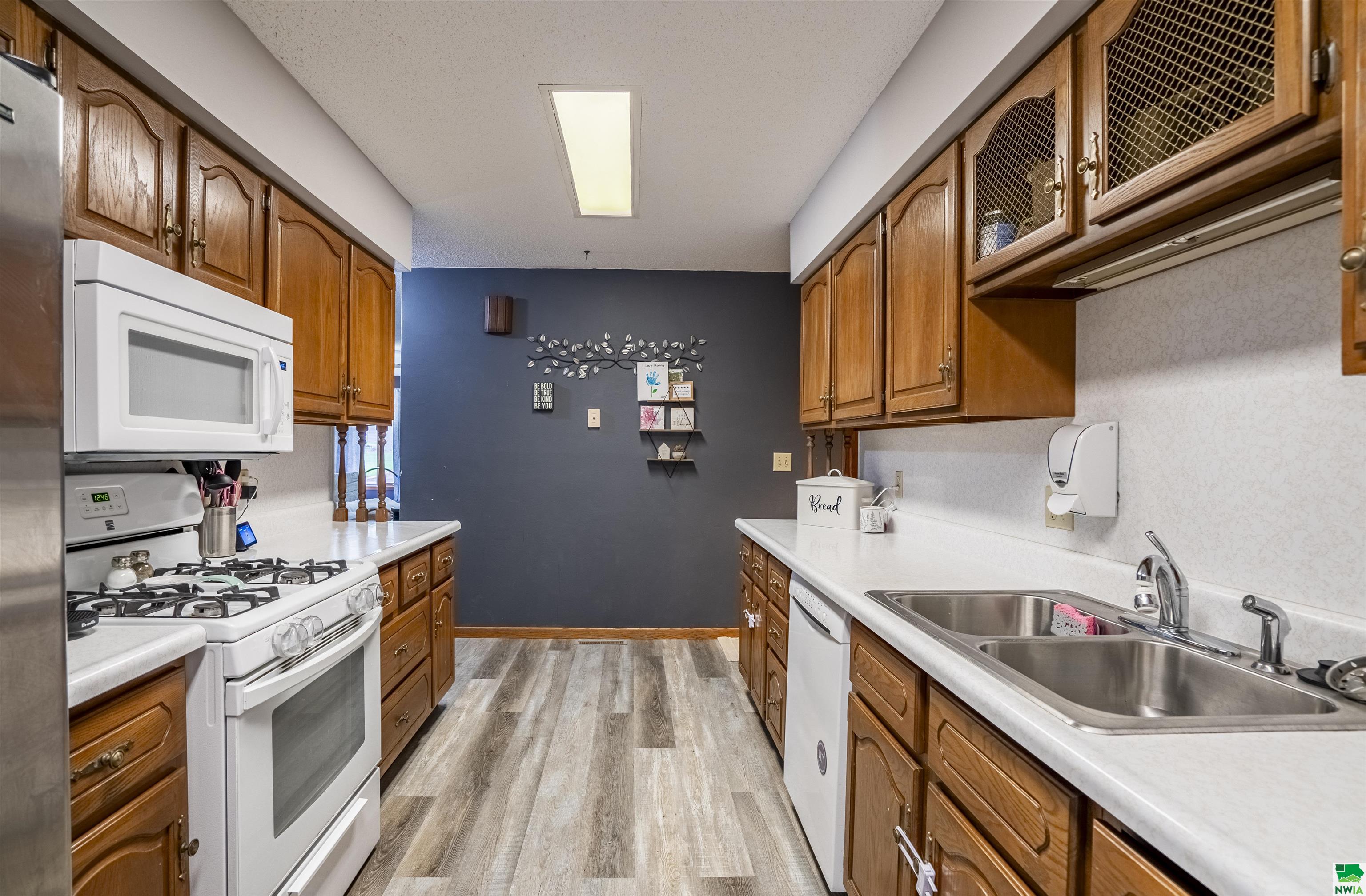 MLS #825870