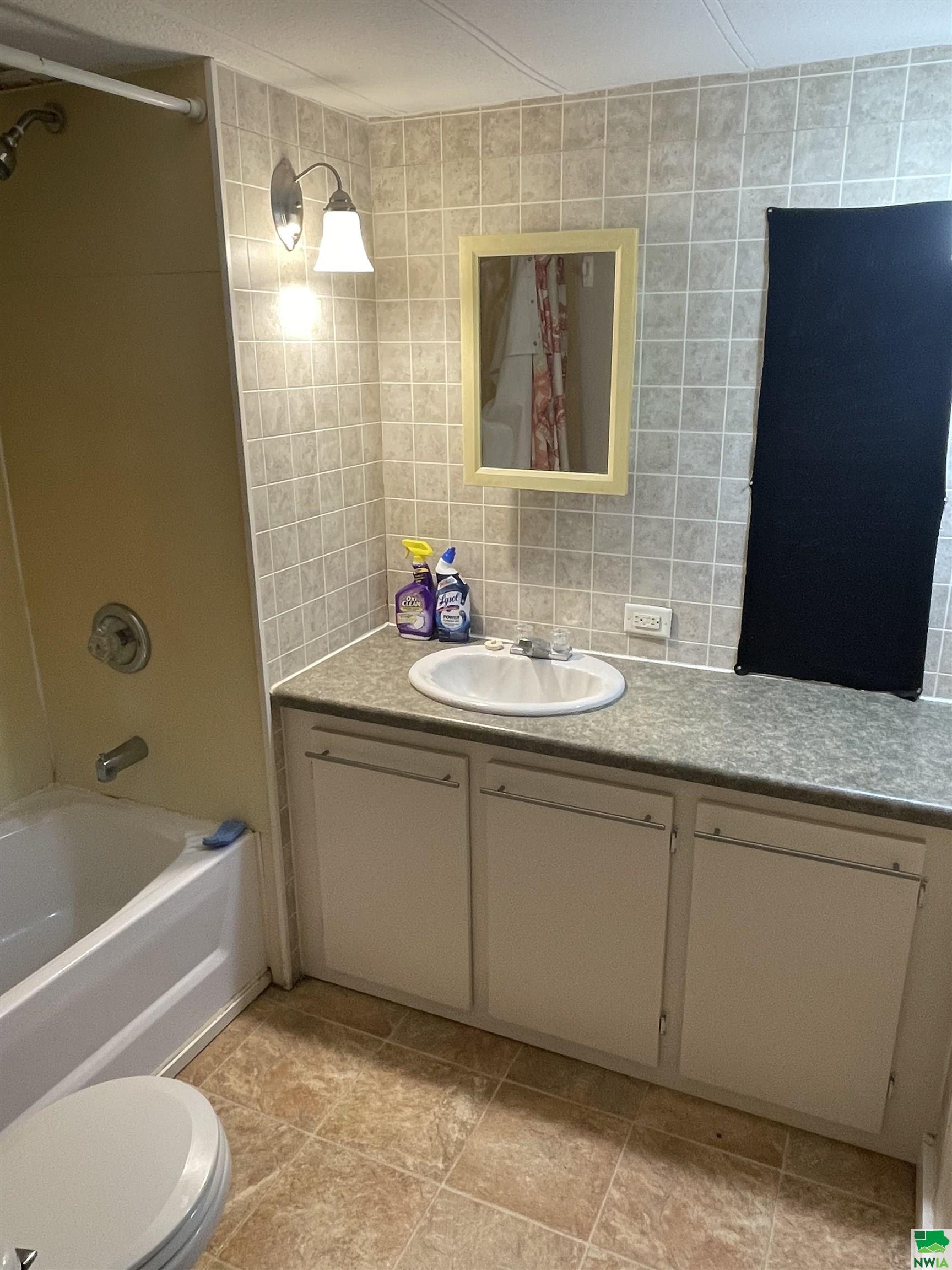 MLS #825871