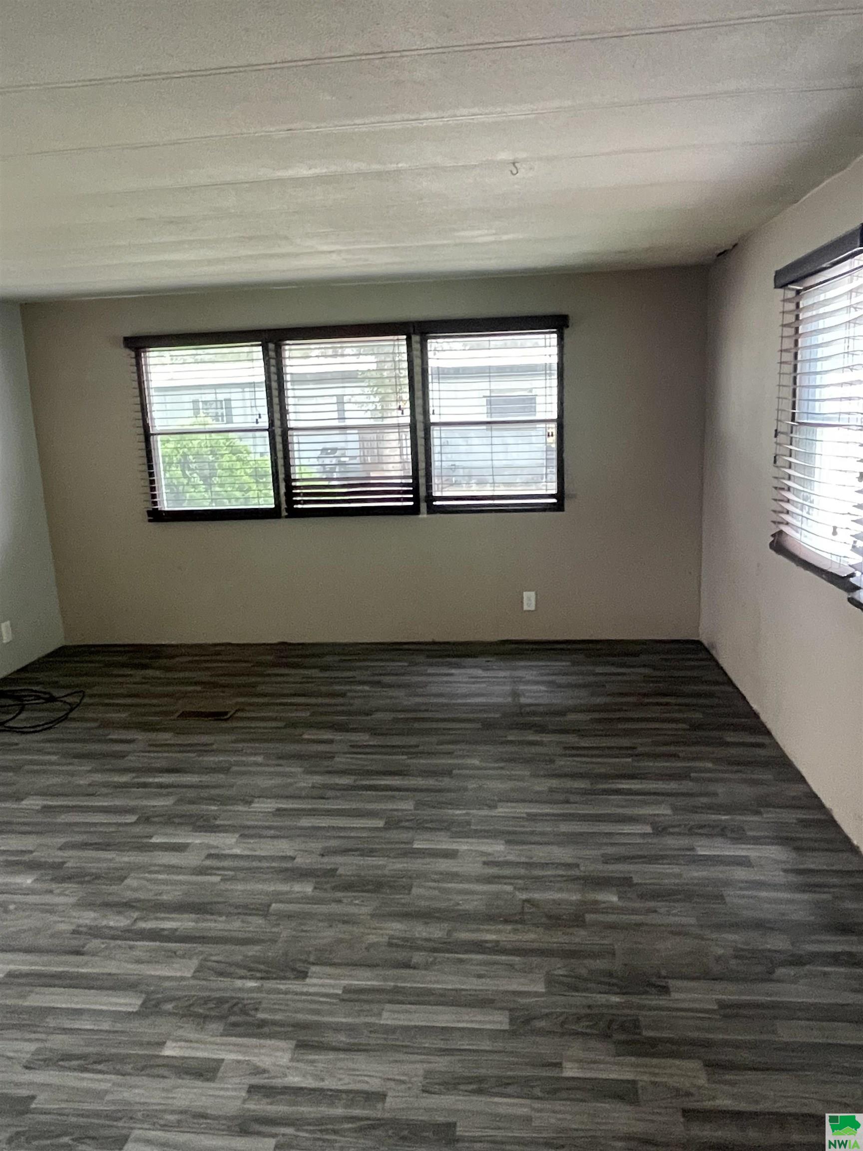 MLS #825871