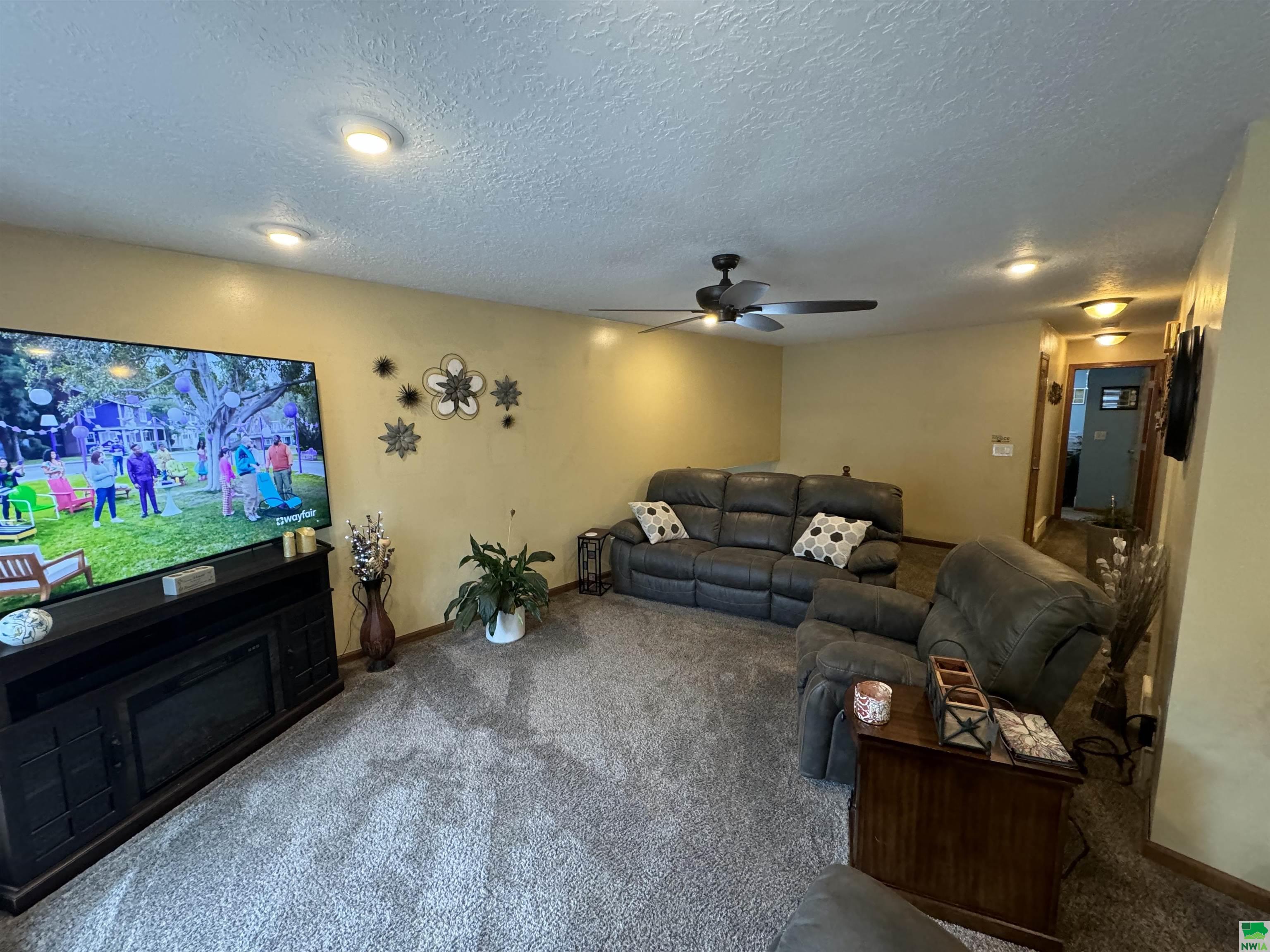MLS #825877