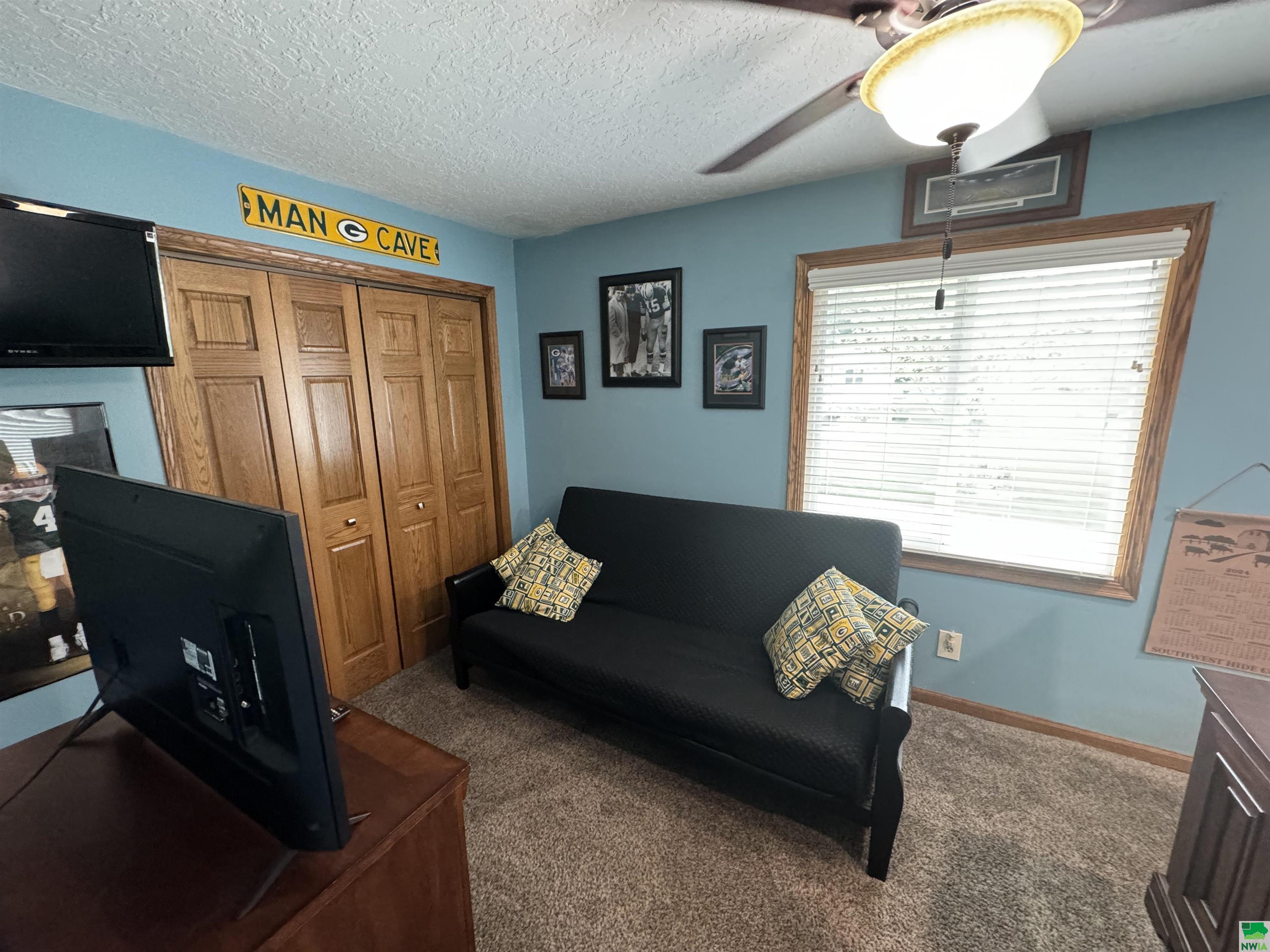 MLS #825877