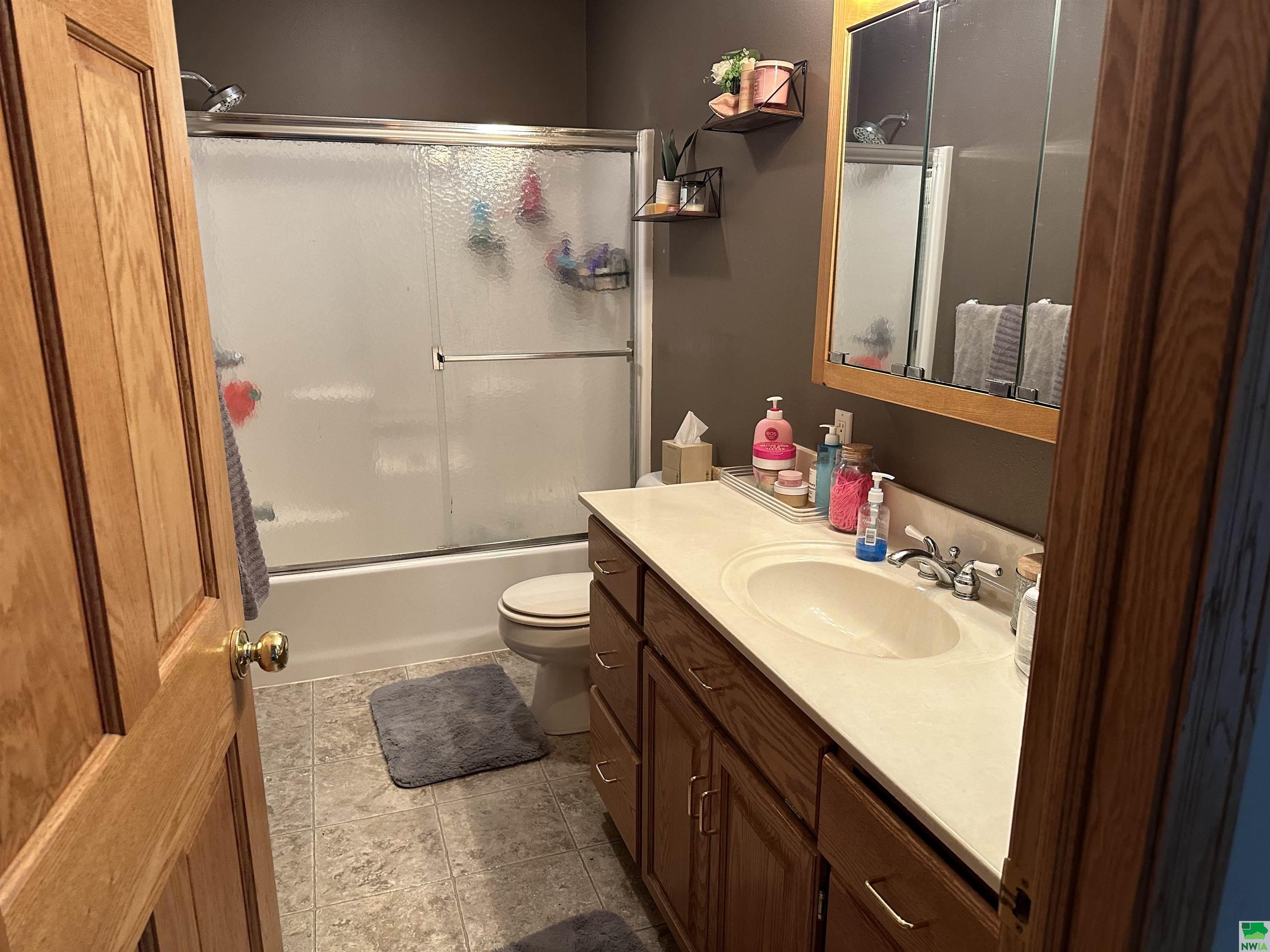 MLS #825881