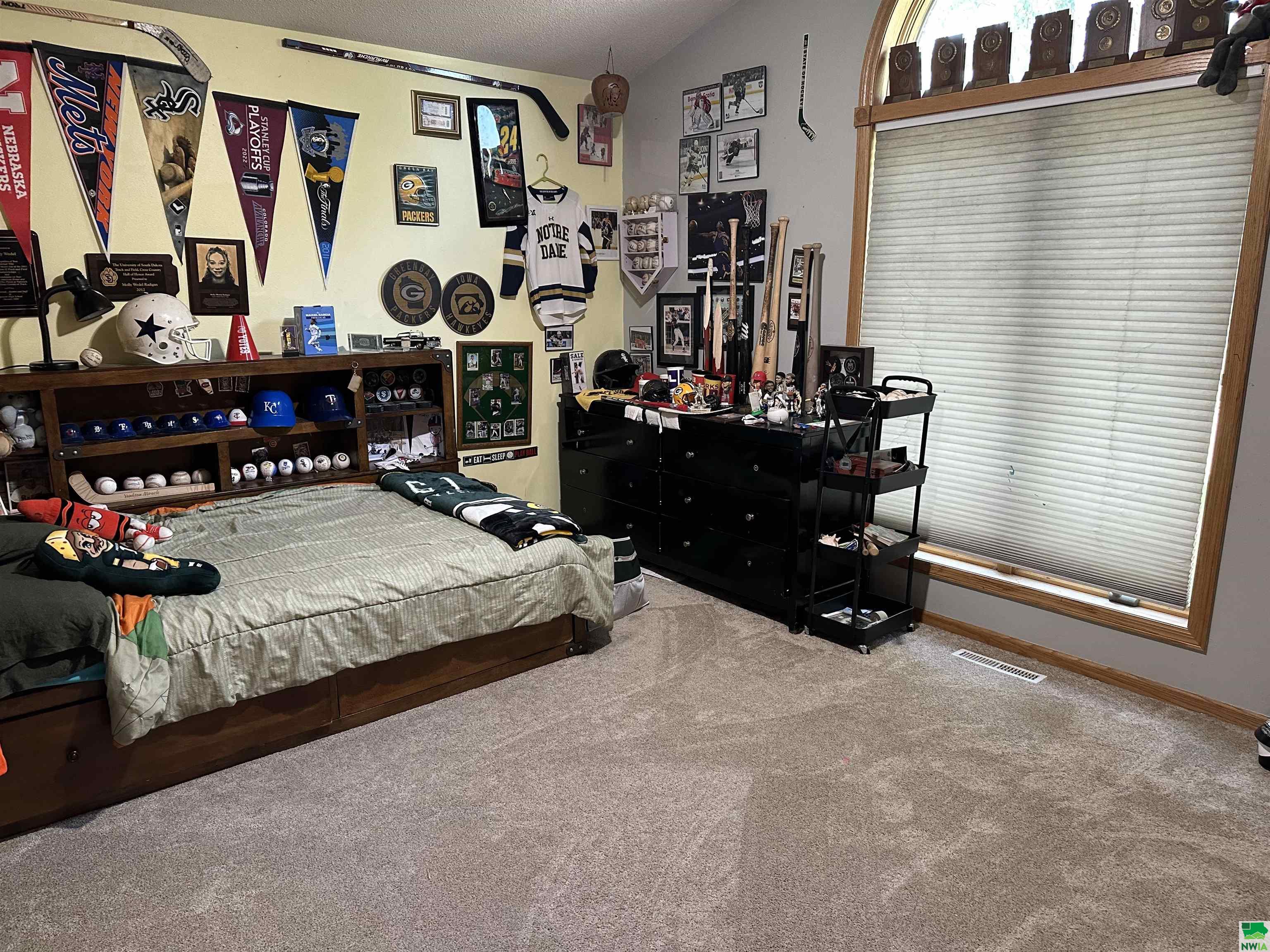 MLS #825881