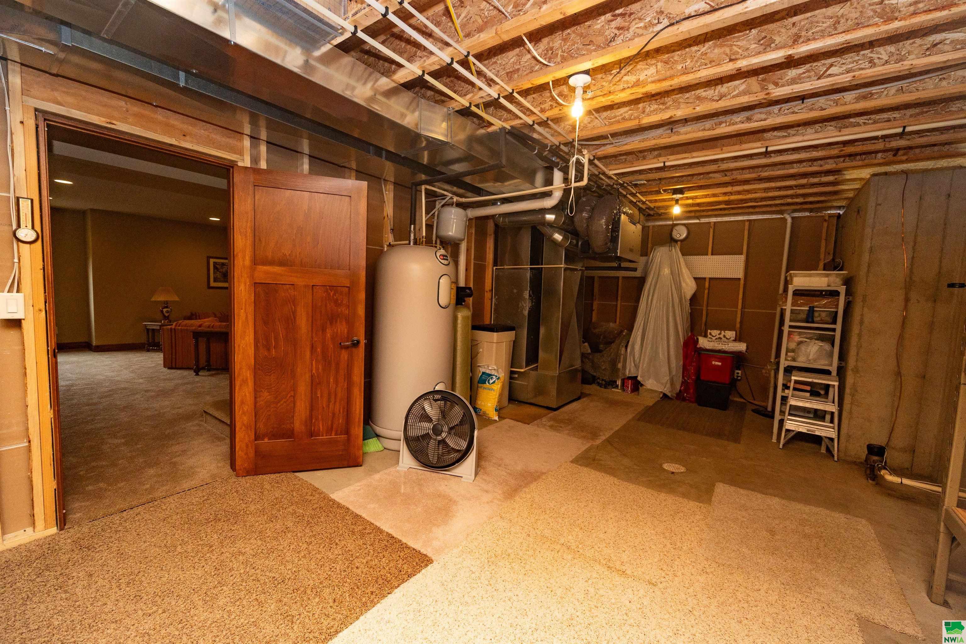 MLS #825884