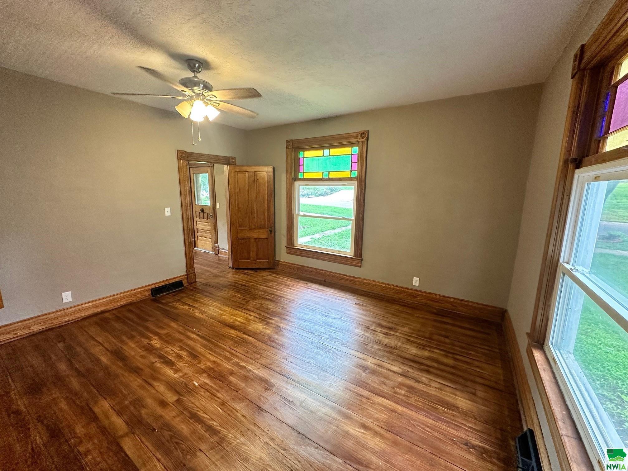 MLS #825890