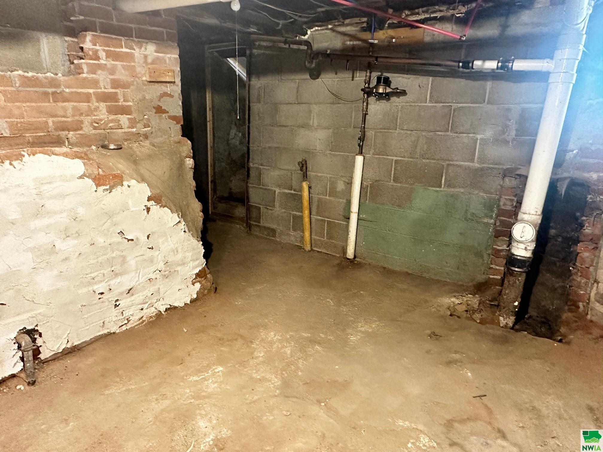 MLS #825890
