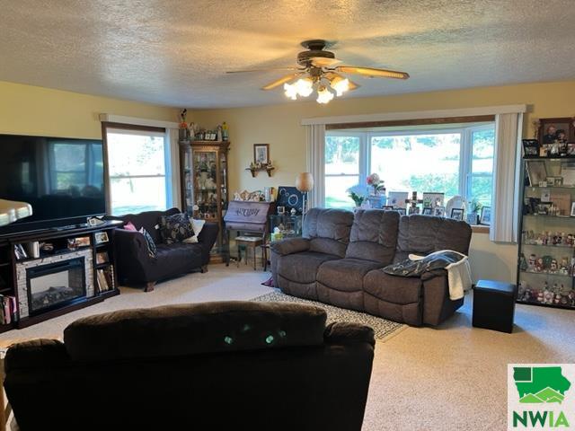 MLS #825892