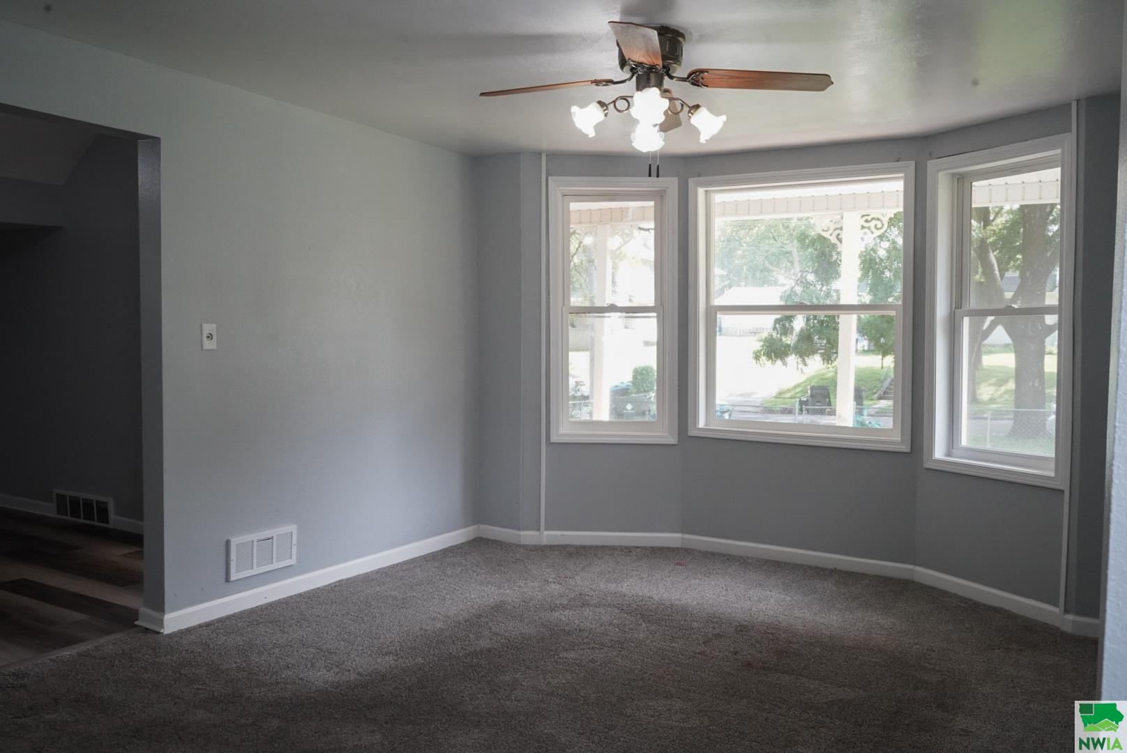 MLS #825897