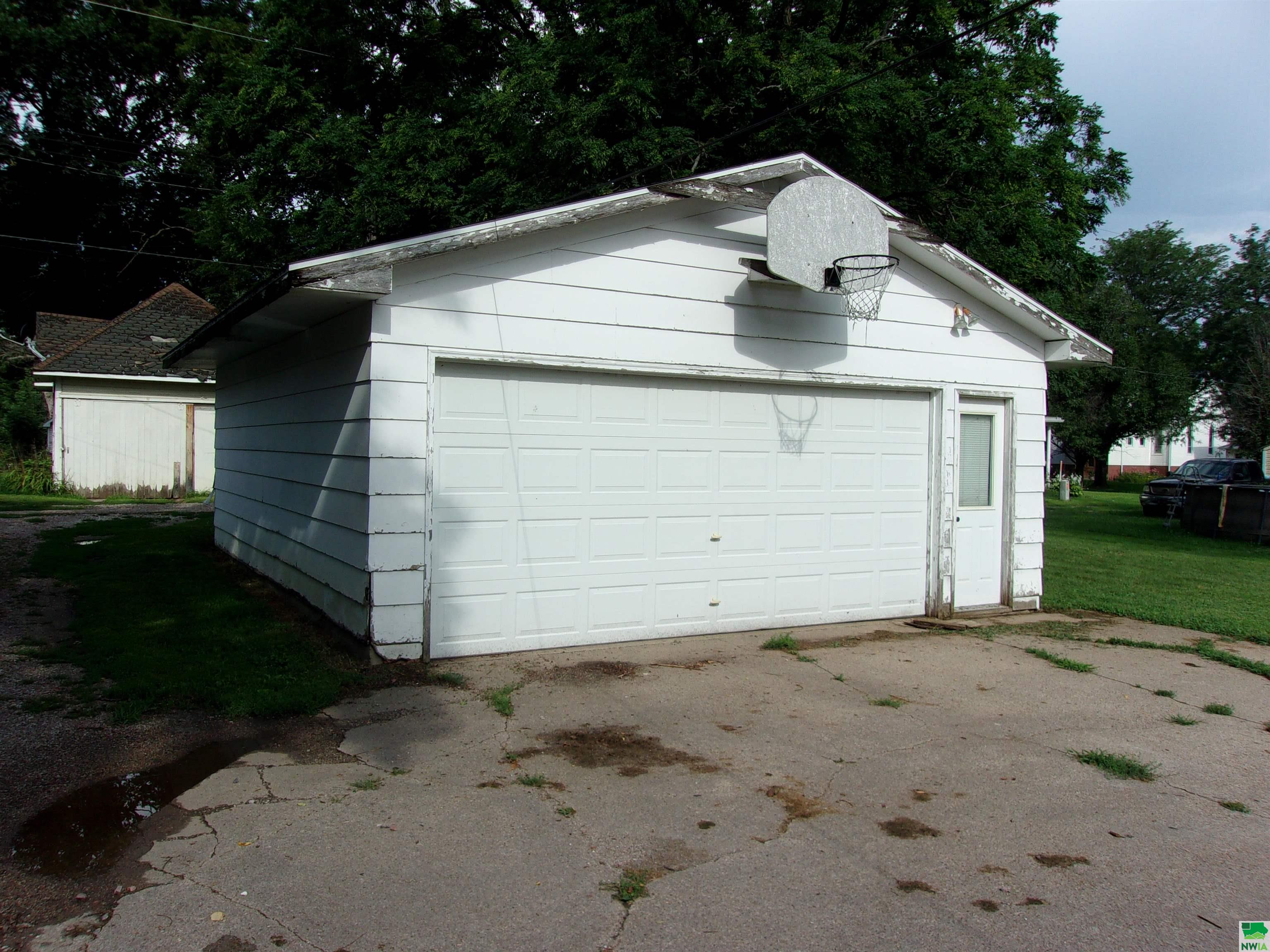 MLS #825909