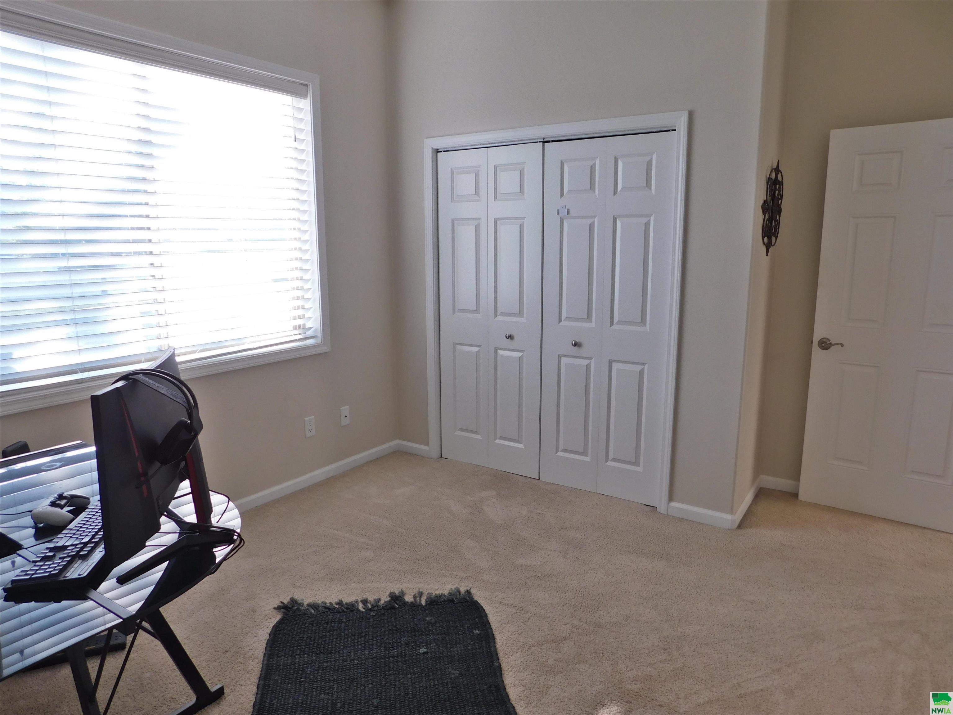 MLS #825917
