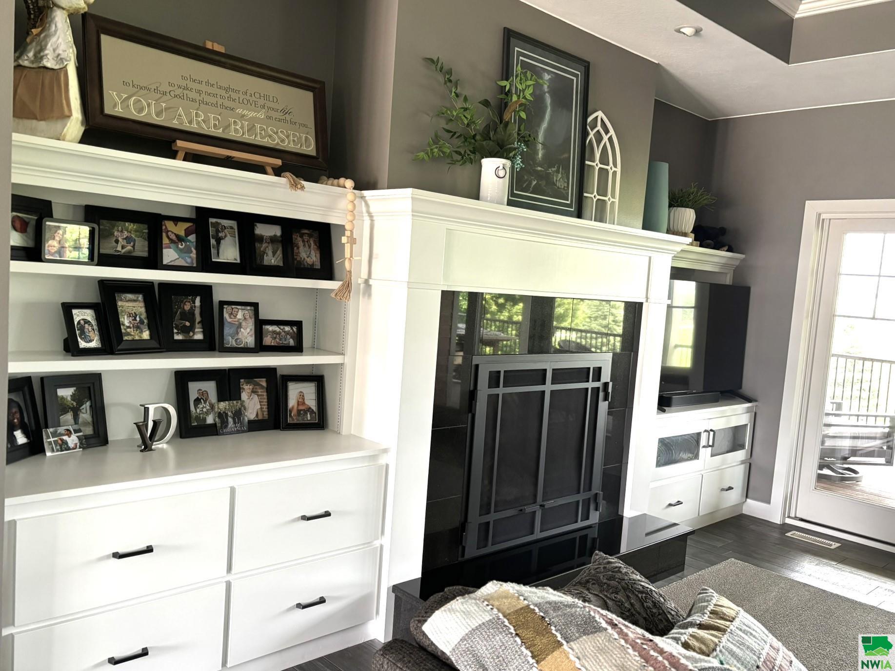MLS #825920