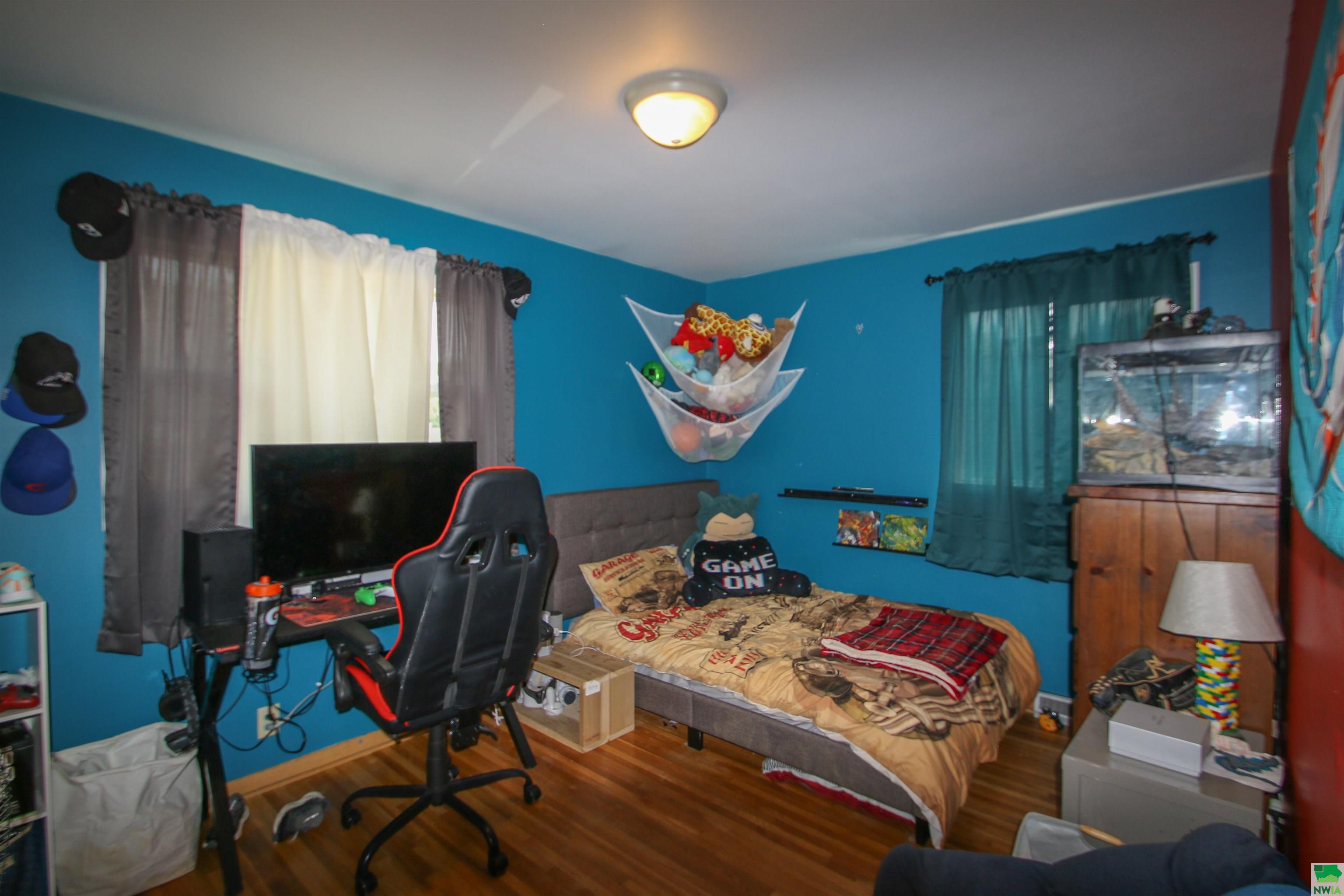 MLS #825940