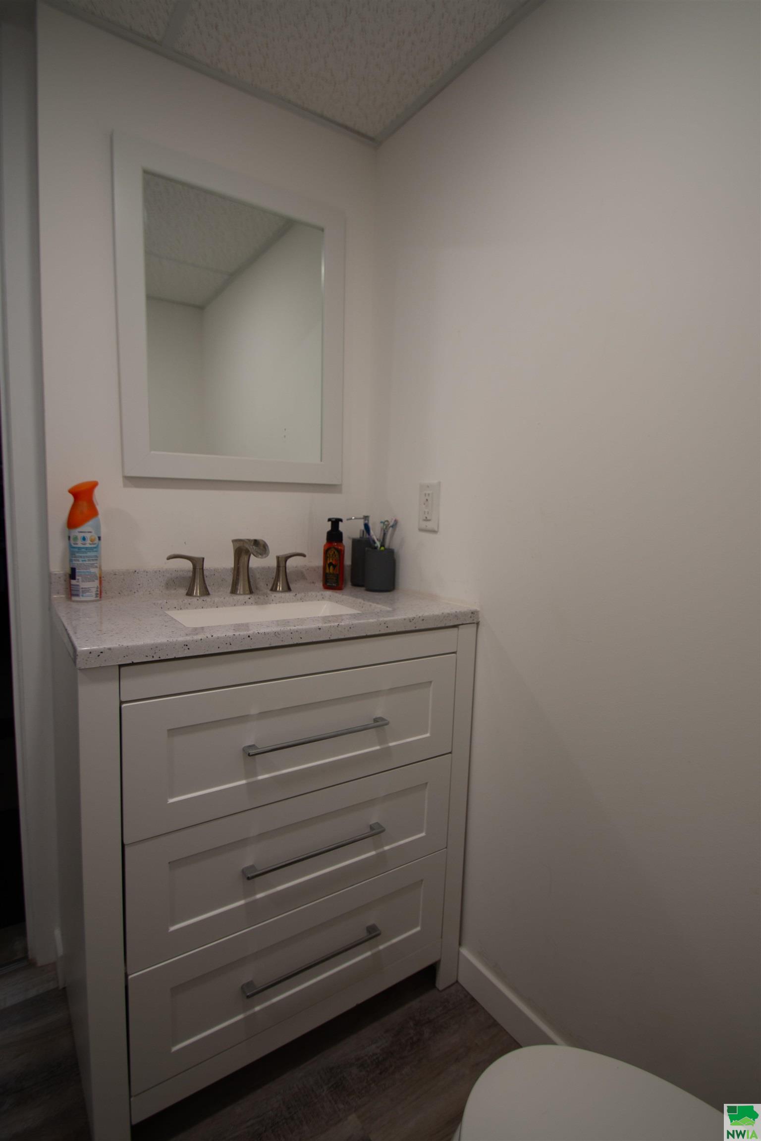 MLS #825940