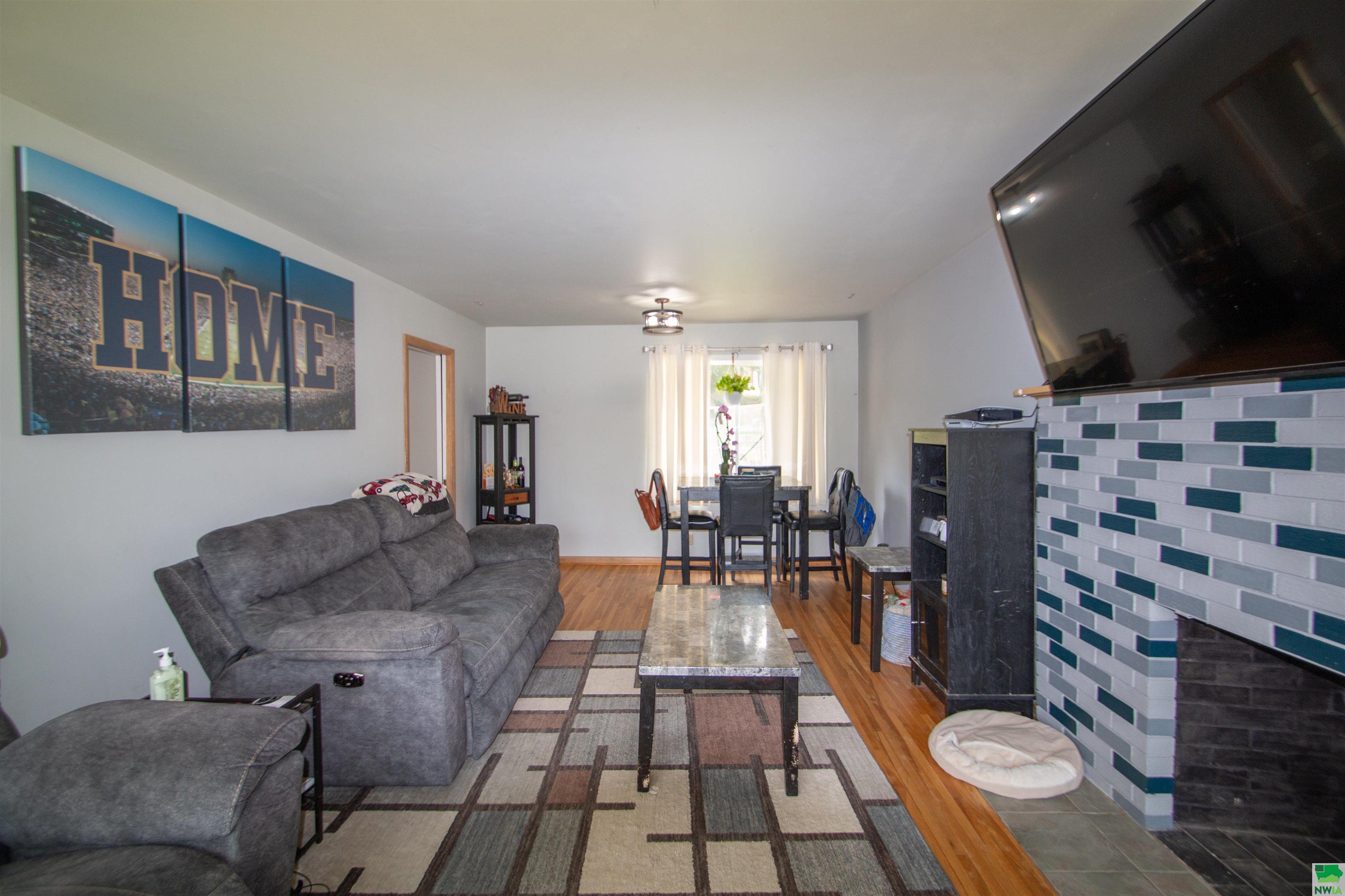 MLS #825940