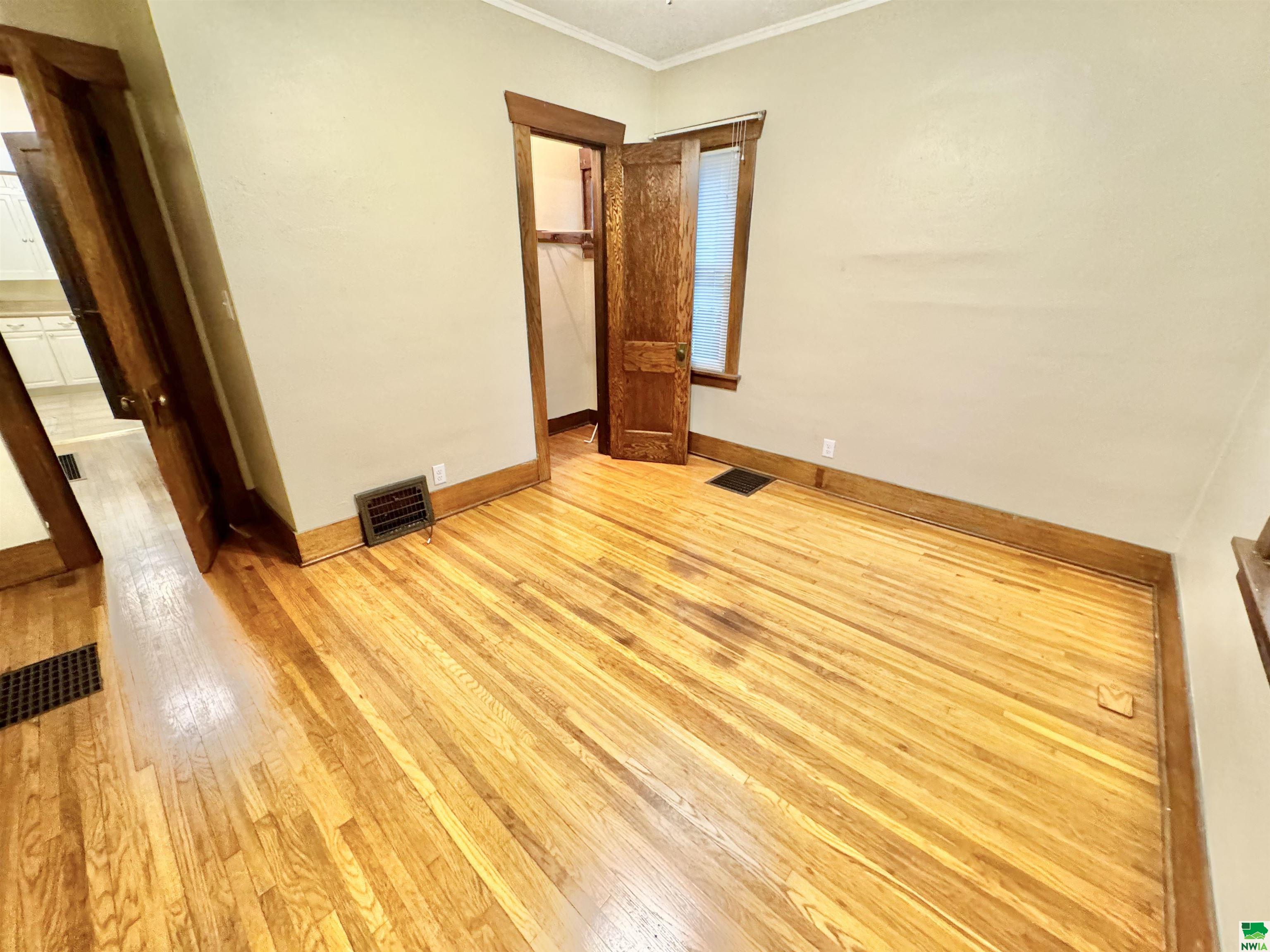 MLS #825958