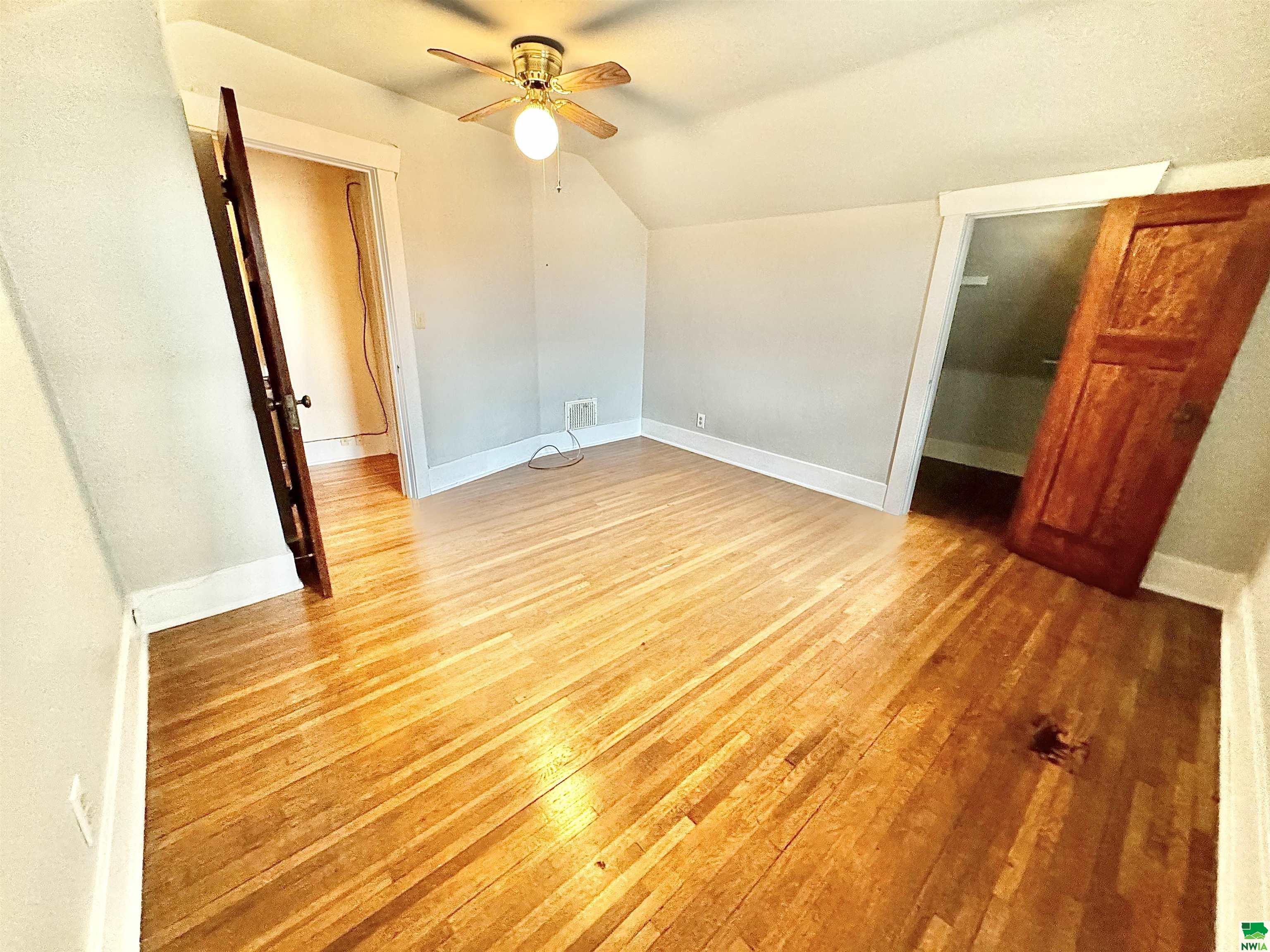 MLS #825958