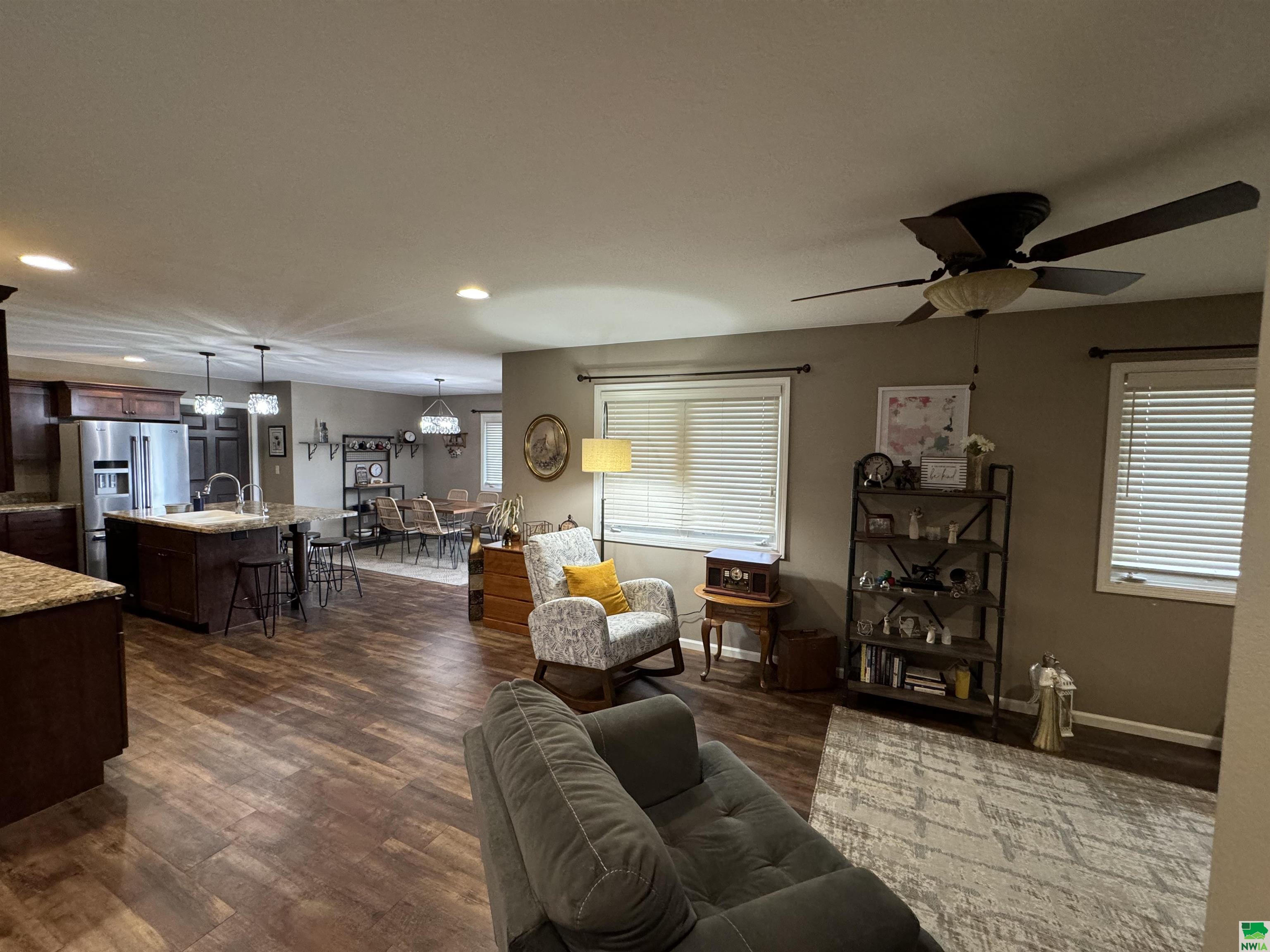 MLS #825977