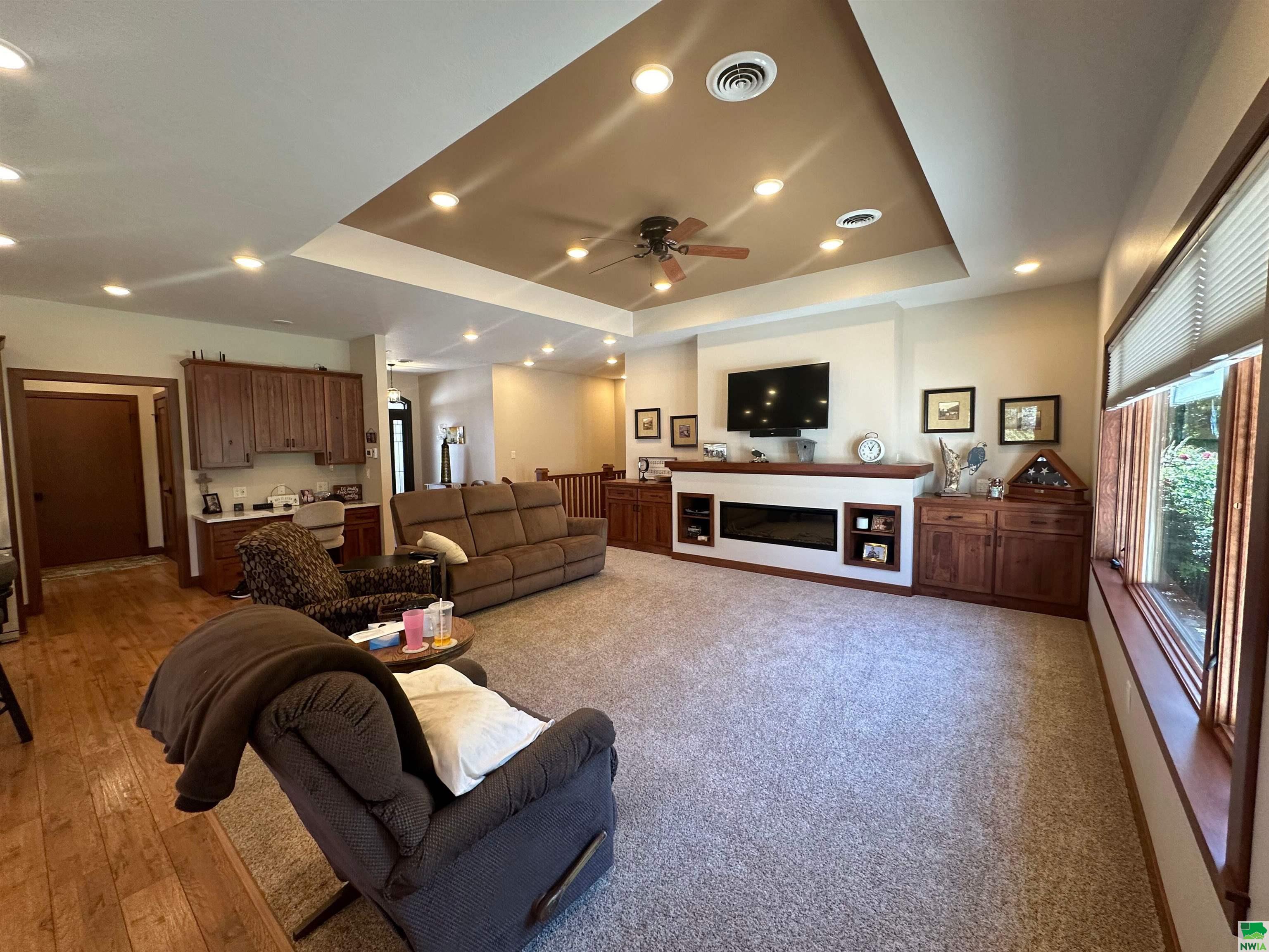 MLS #825988