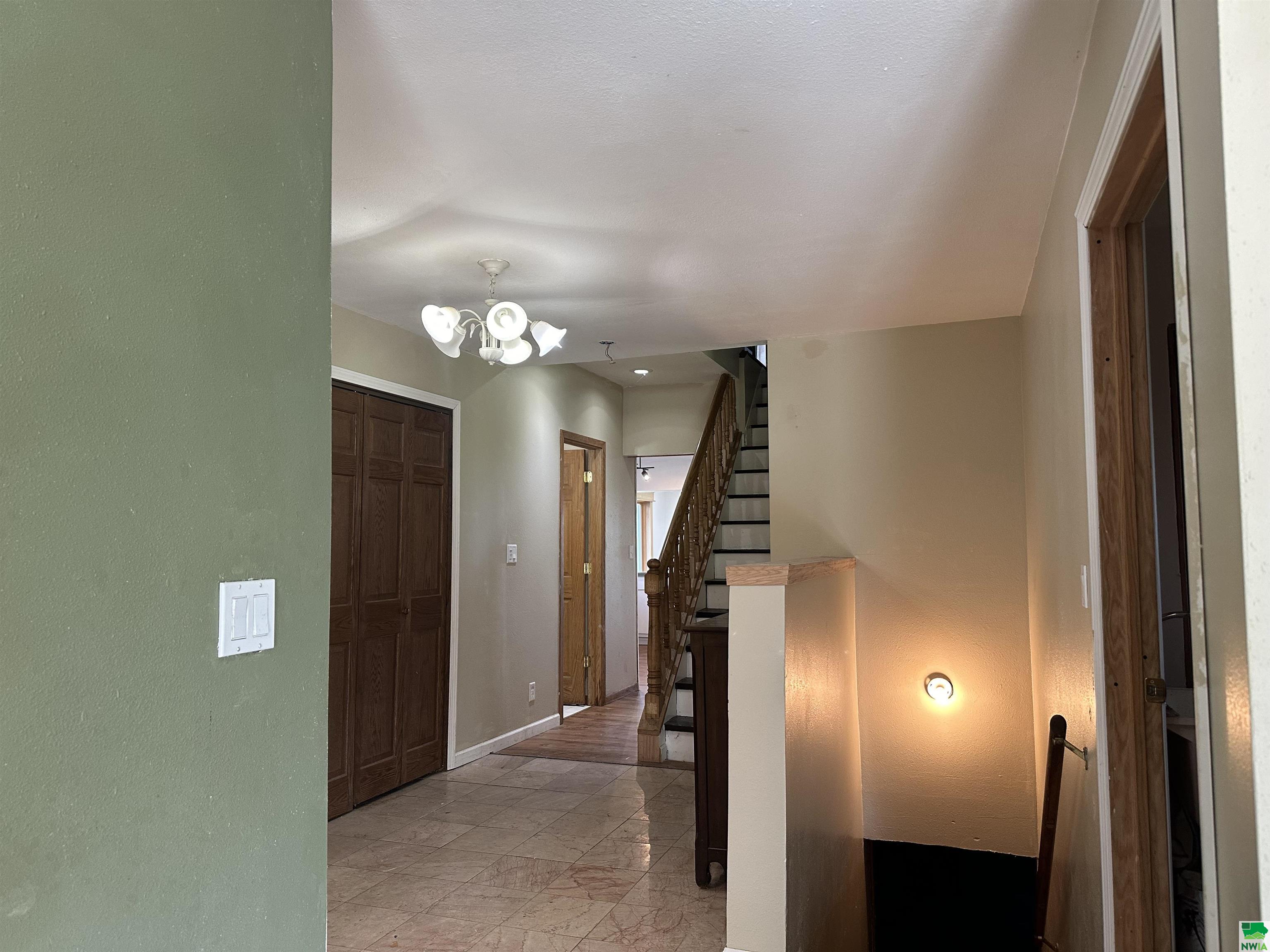 MLS #826005