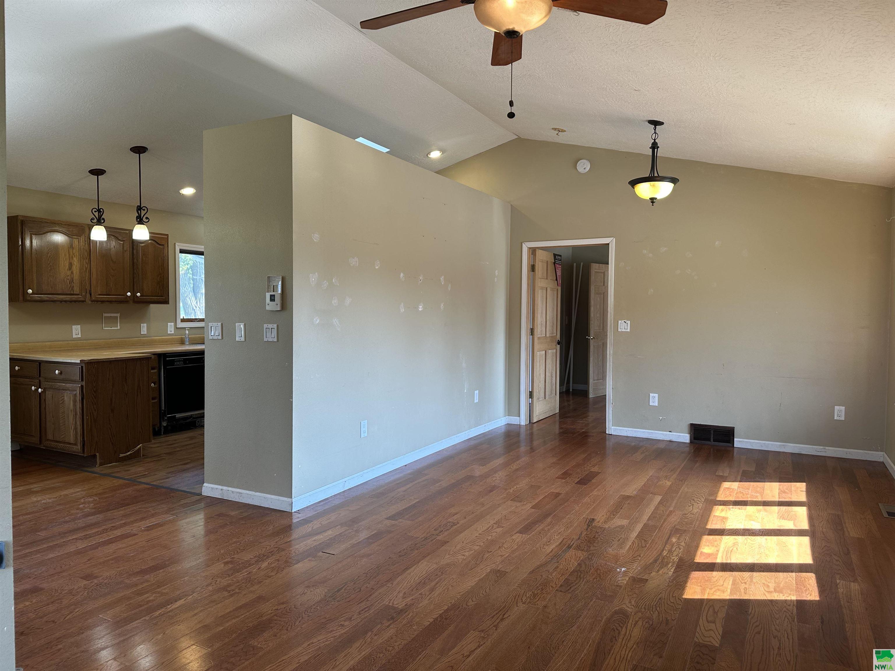 MLS #826005